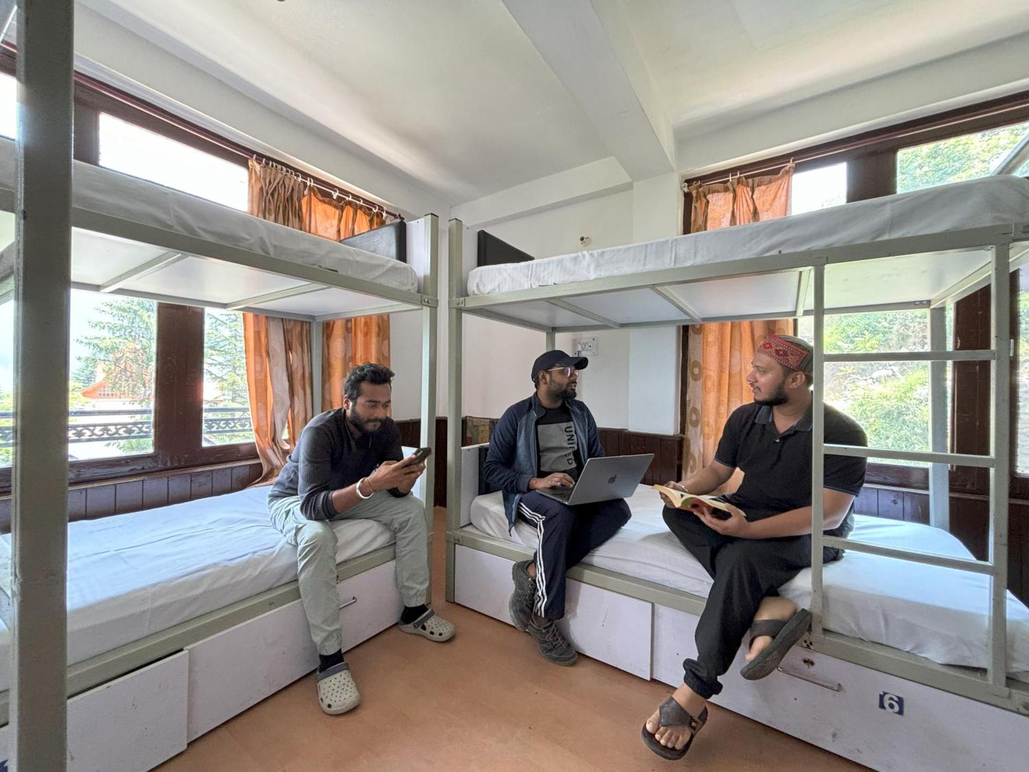 Hostel Backpacker Panda, *
