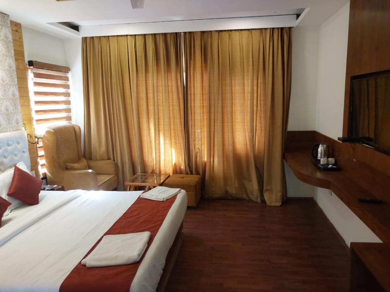 Hotel Di Manali (Himachal Pradesh)
