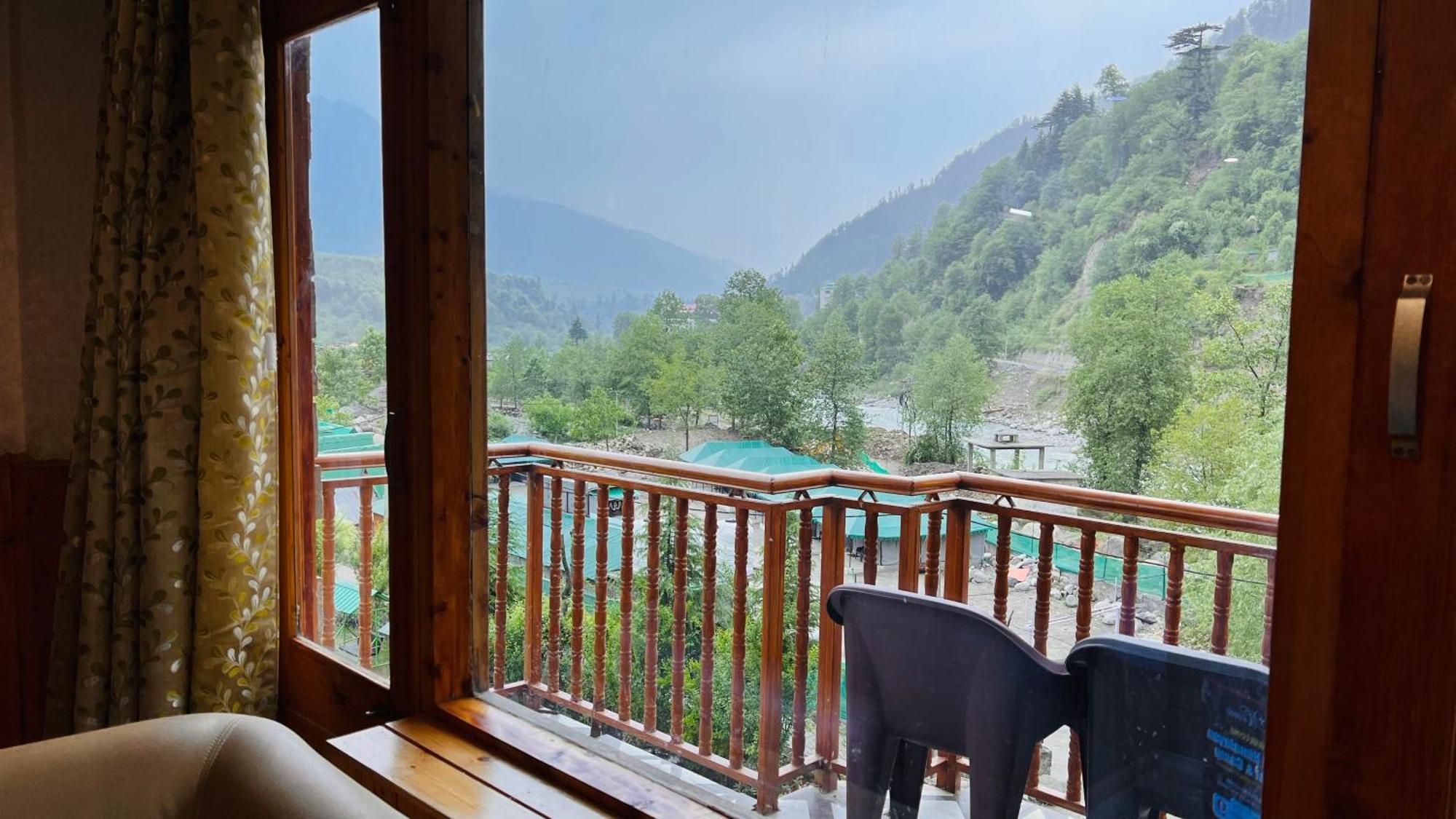 Hotel Himalayan Village Resort, Manali (Himachal Pradesh)