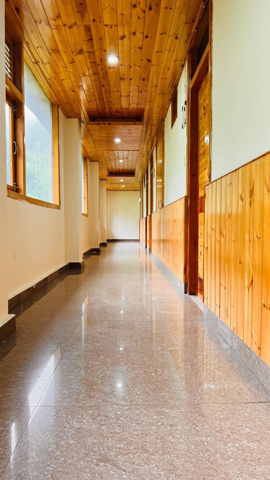 Himalayan Village Resort, Hotel