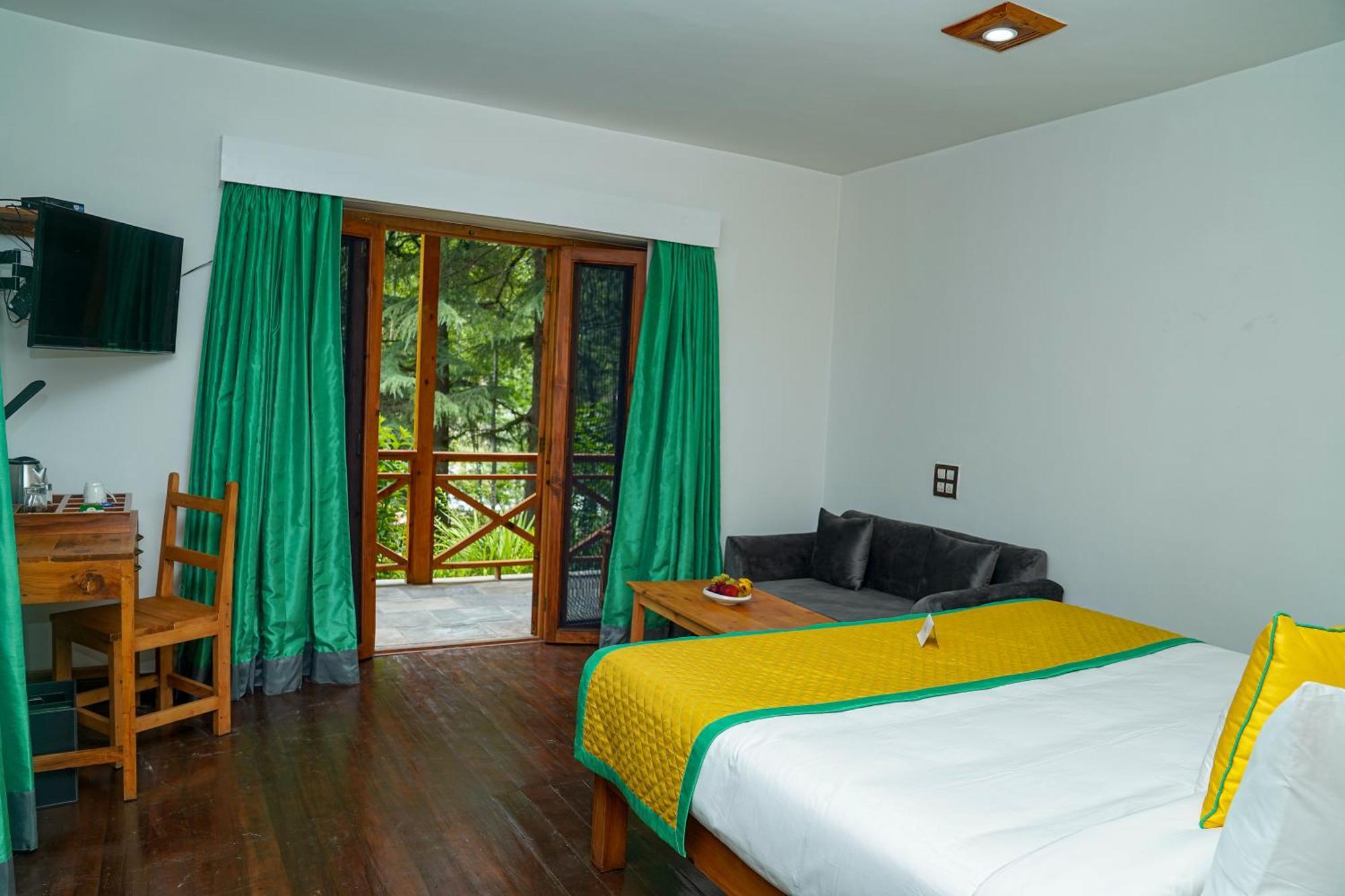 Zone Connect By The Park, Manali Resort 4*