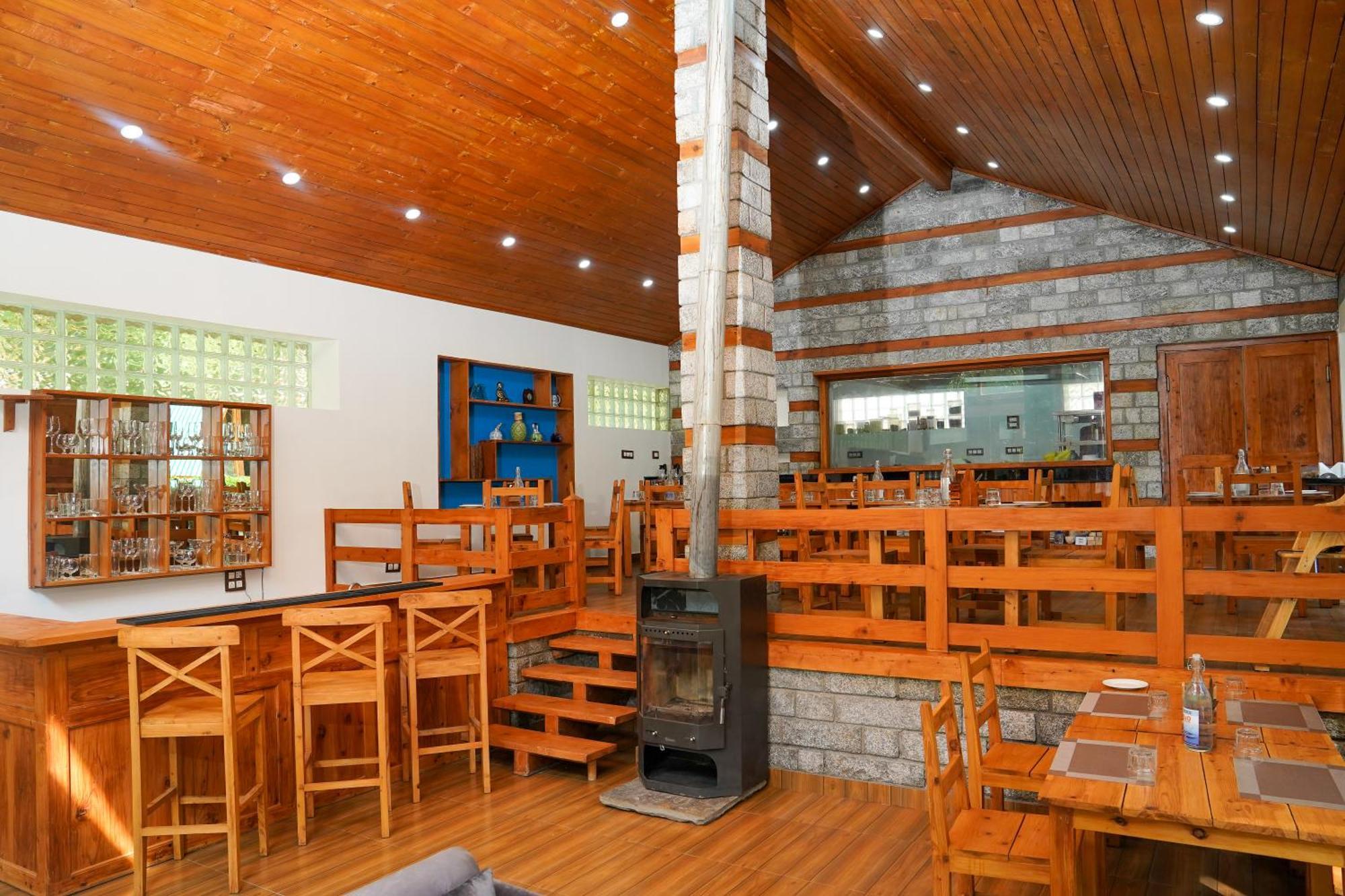 Zone Connect By The Park, Manali Resort