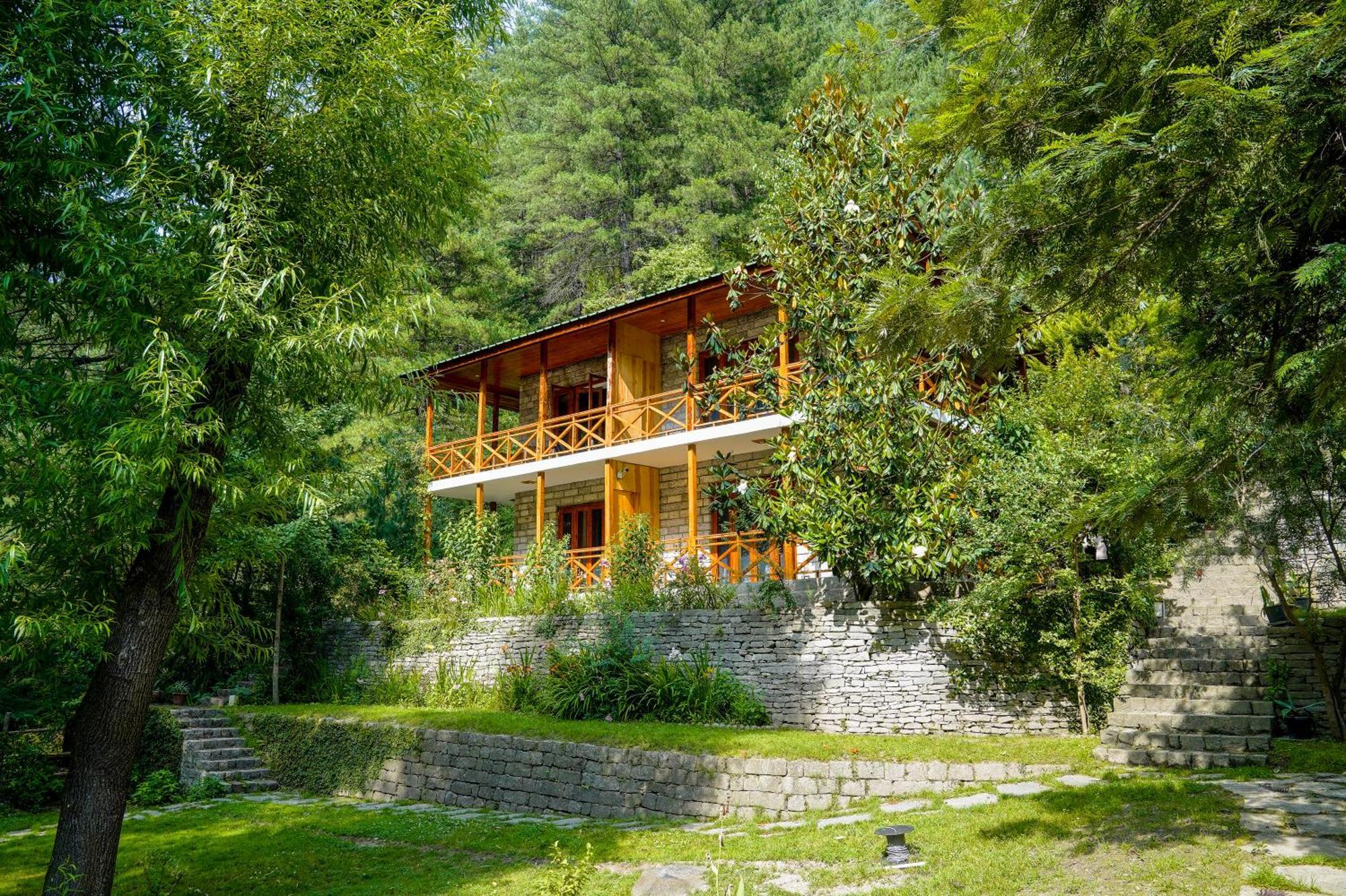 Resort Zone Connect By The Park, Manali Manali (Himachal Pradesh)