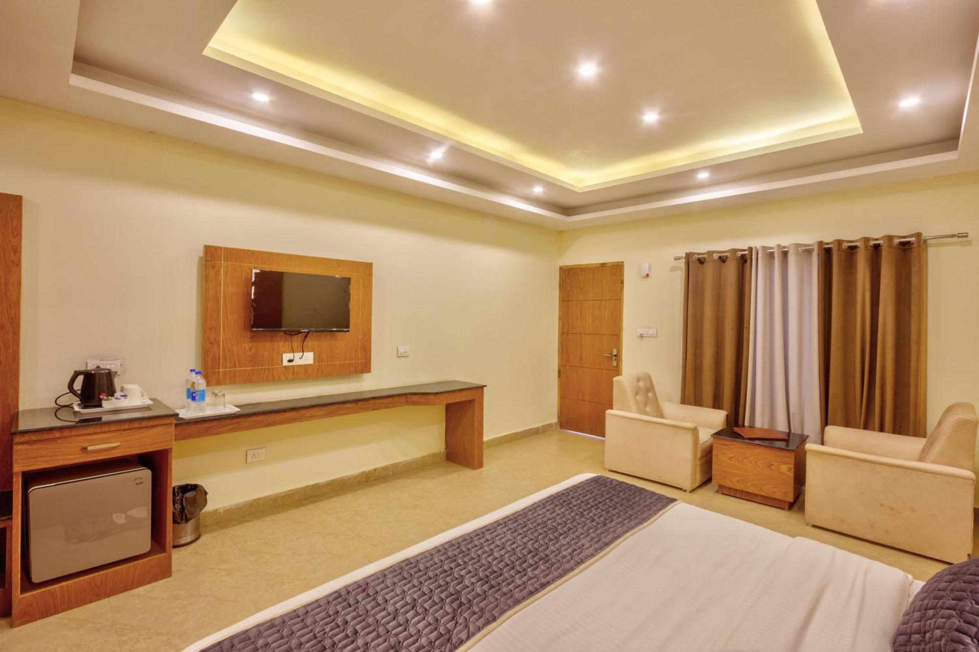 Resort Shivalaya Retreat - A River Side Resort