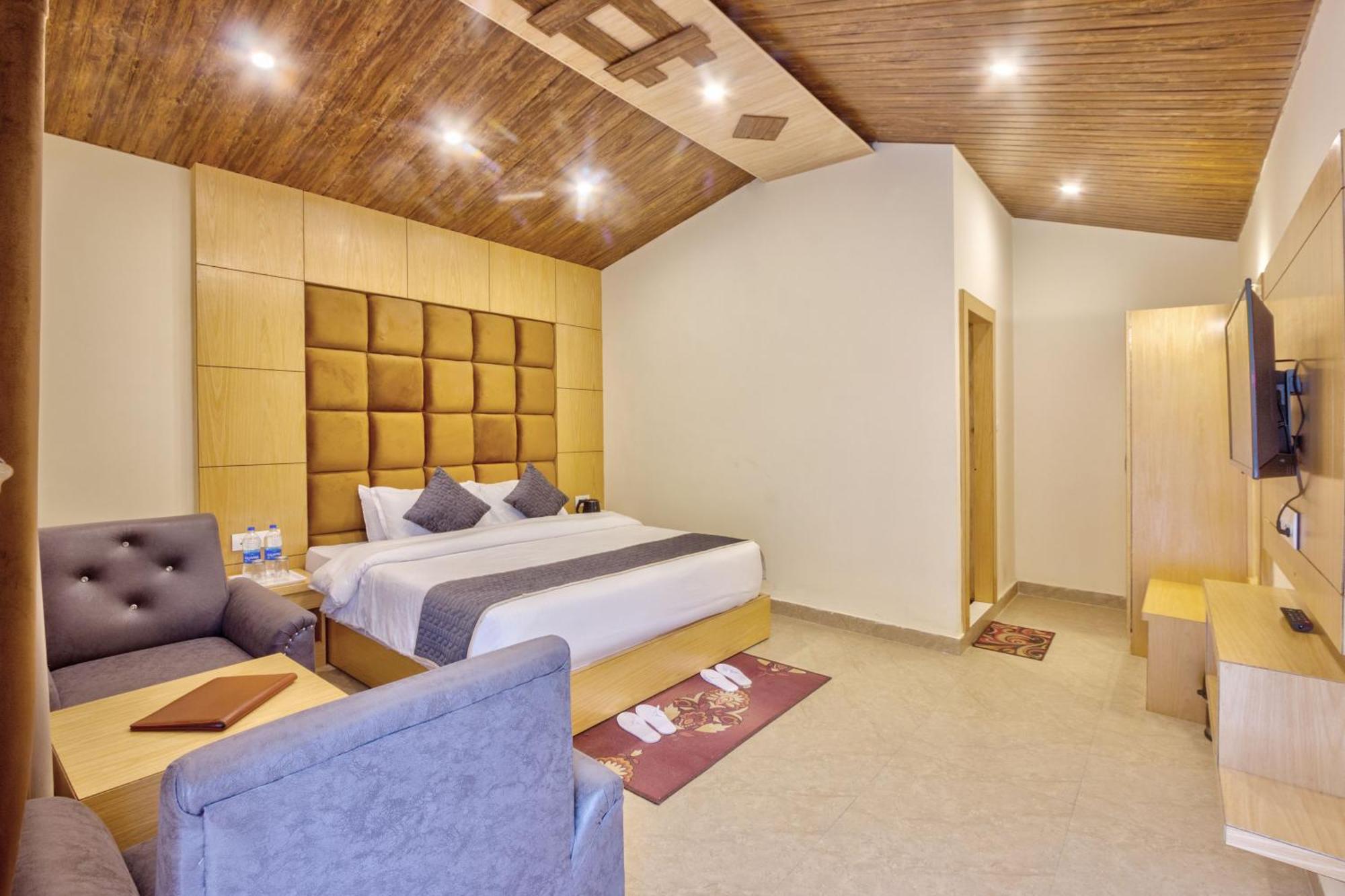 Hotel Resort Shivalaya Retreat - A River Side Resort 3*