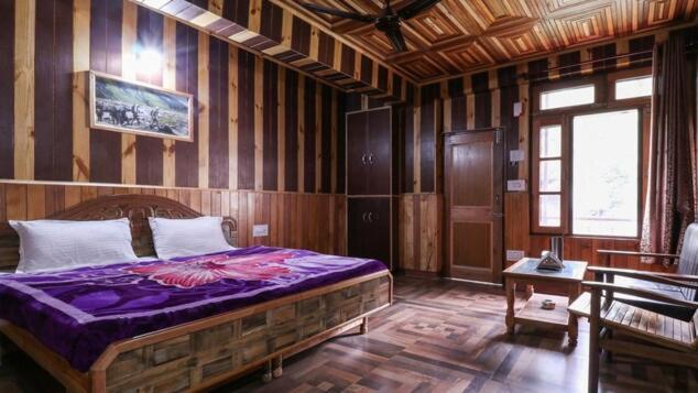 Mountain Orchid Bed & Breakfast Manali (Himachal Pradesh)
