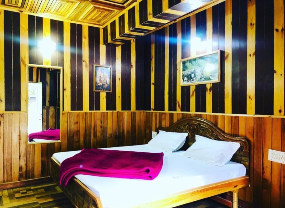 Bed & Breakfast Mountain Orchid Manali (Himachal Pradesh)