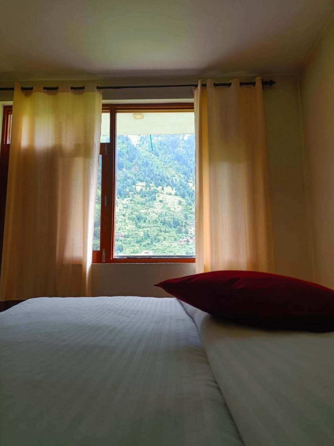 Hostel Farm & Camps Manali (Himachal Pradesh)