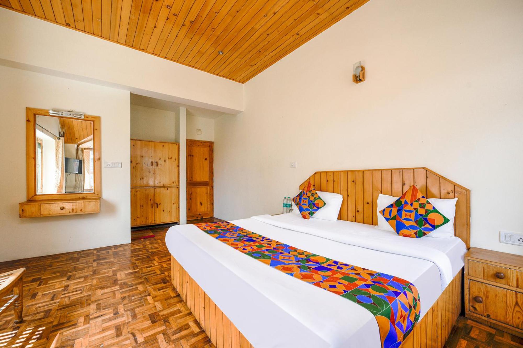 Fabhotel Cloud 9 Homestay Manali (Himachal Pradesh)