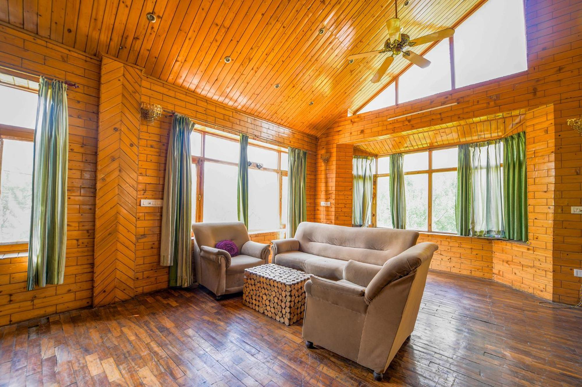 Homestay Fabhotel Cloud 9