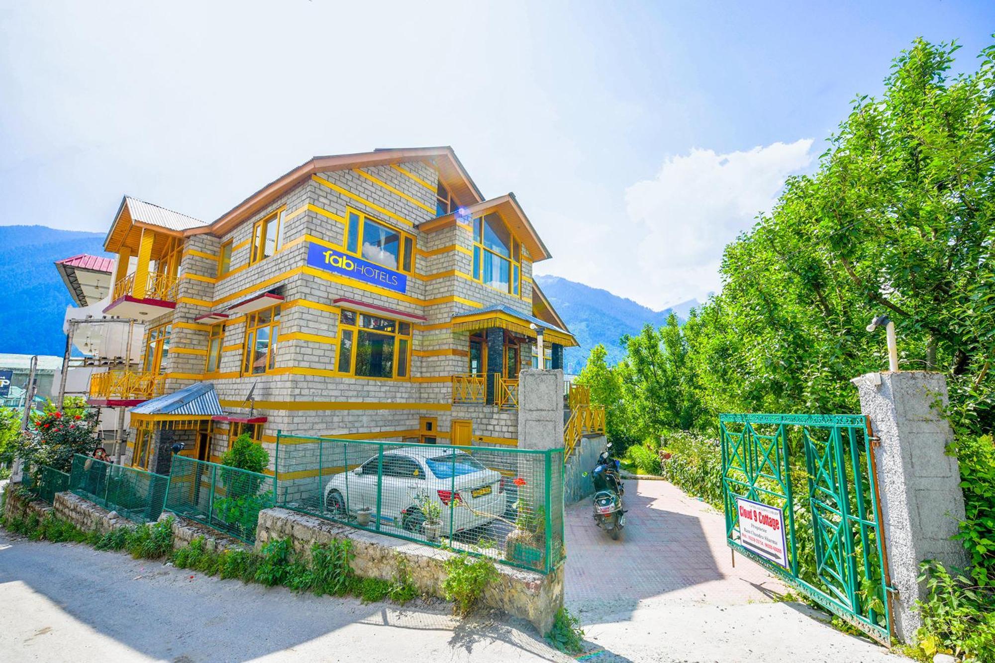 Fabhotel Cloud 9 Homestay 3*