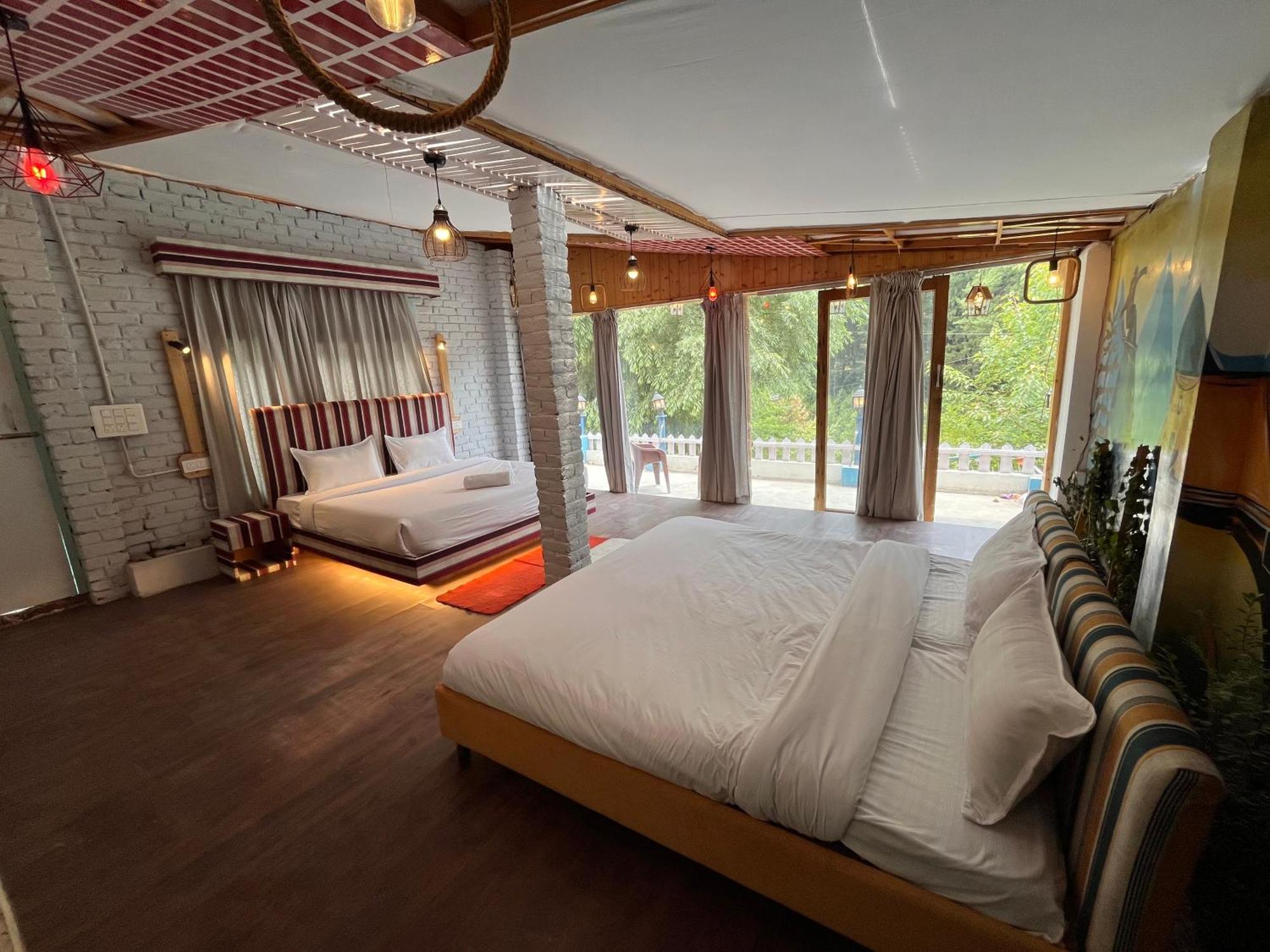 English Rose, #personal Parking, #petfriendly, #garden, #bonfire Under The Stars * Manali (Himachal Pradesh)