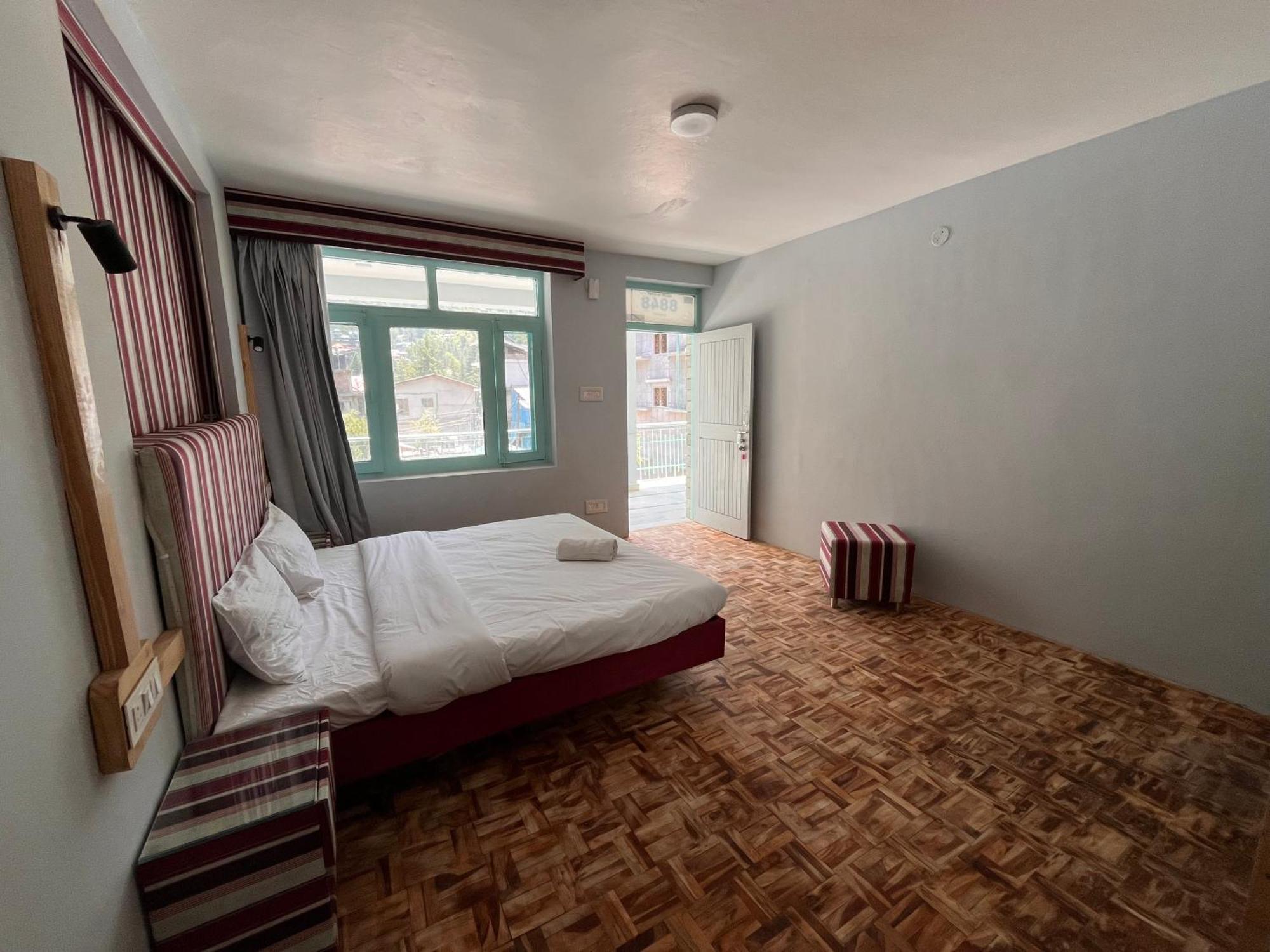 English Rose, #personal Parking, #petfriendly, #garden, #bonfire Under The Stars Guest house
