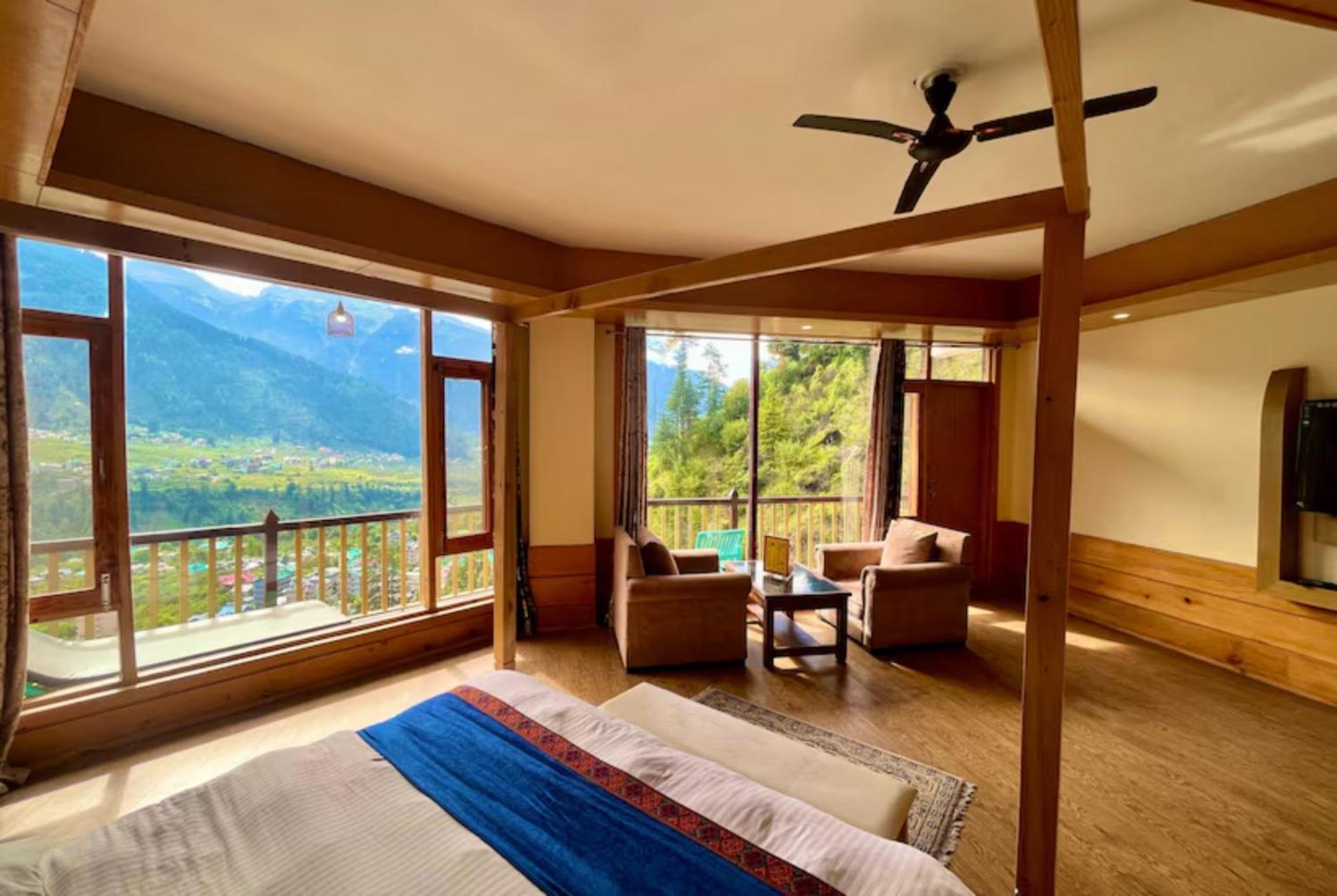 Hotel Goroomgo Bd - Excellent With Family, Parking Facilities