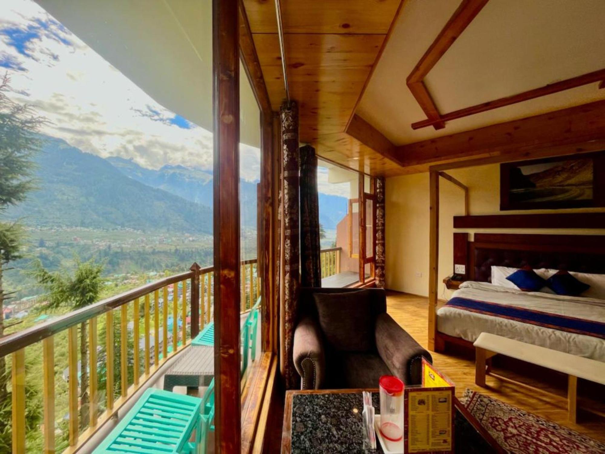 Hotel Goroomgo Bd - Excellent With Family, Parking Facilities