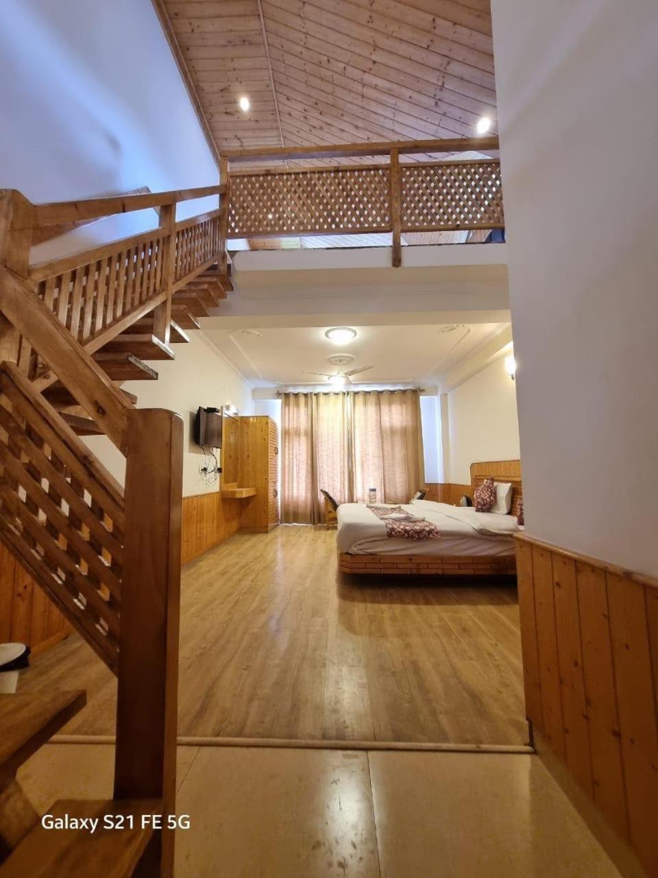 Hotel Summer