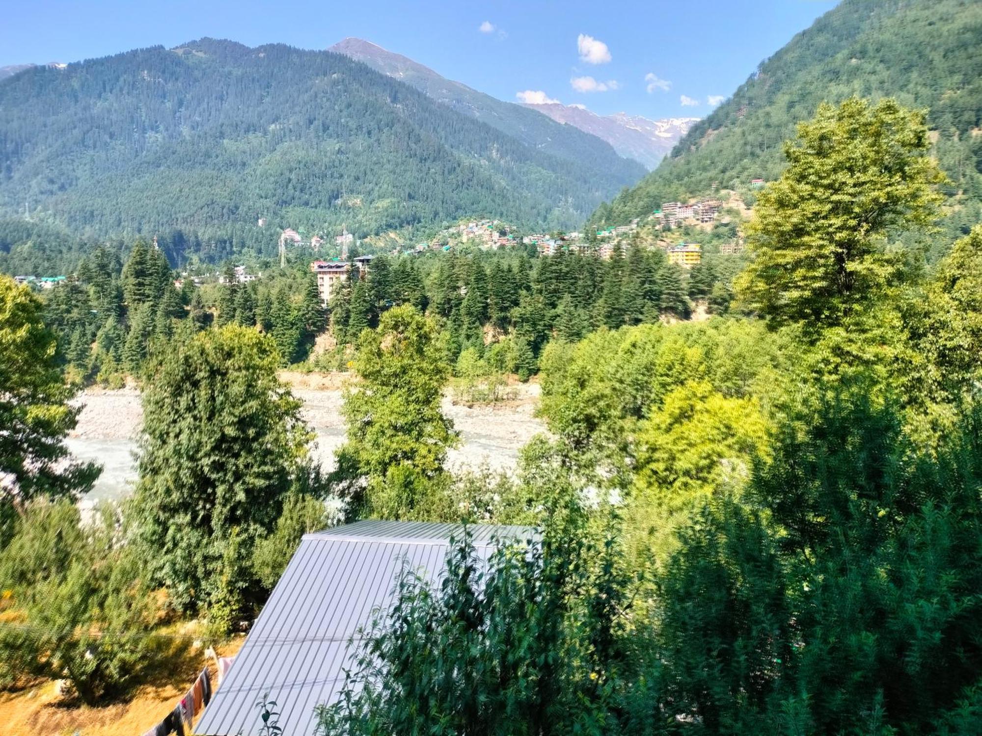 Lotus Retreat Manali (Himachal Pradesh)