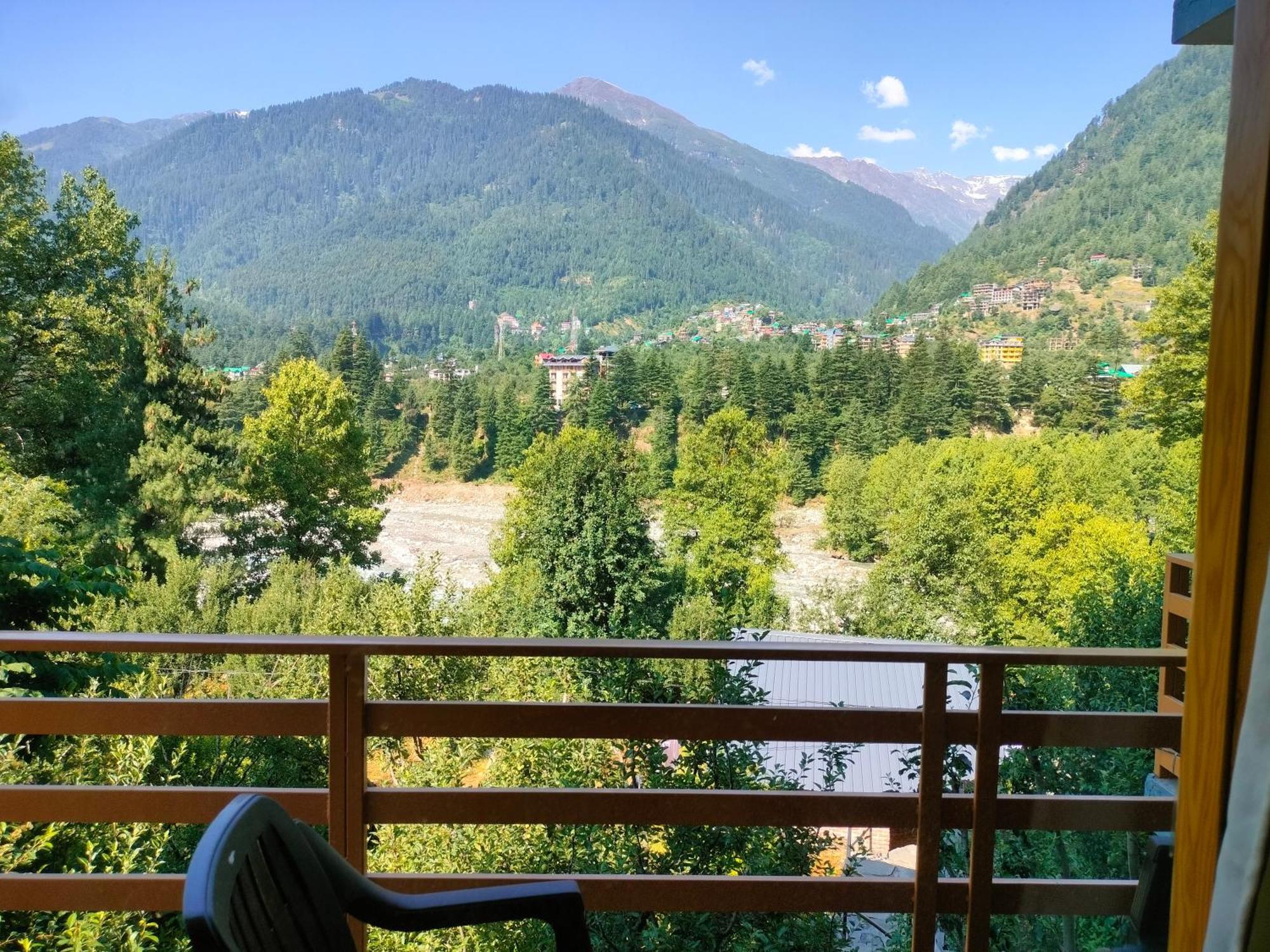 Lotus Retreat Manali (Himachal Pradesh)