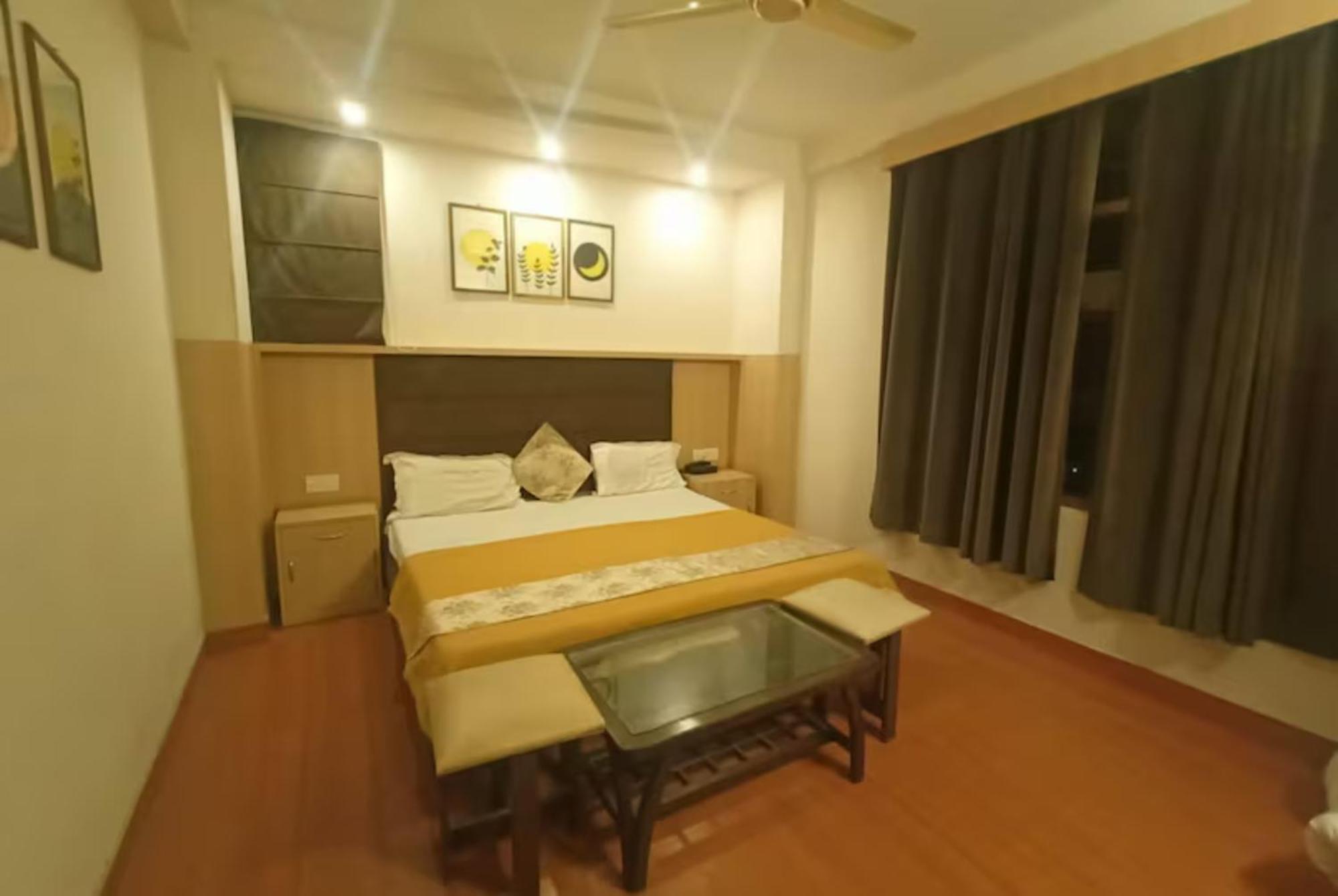 Goroomgo Daddy Guest house 3*