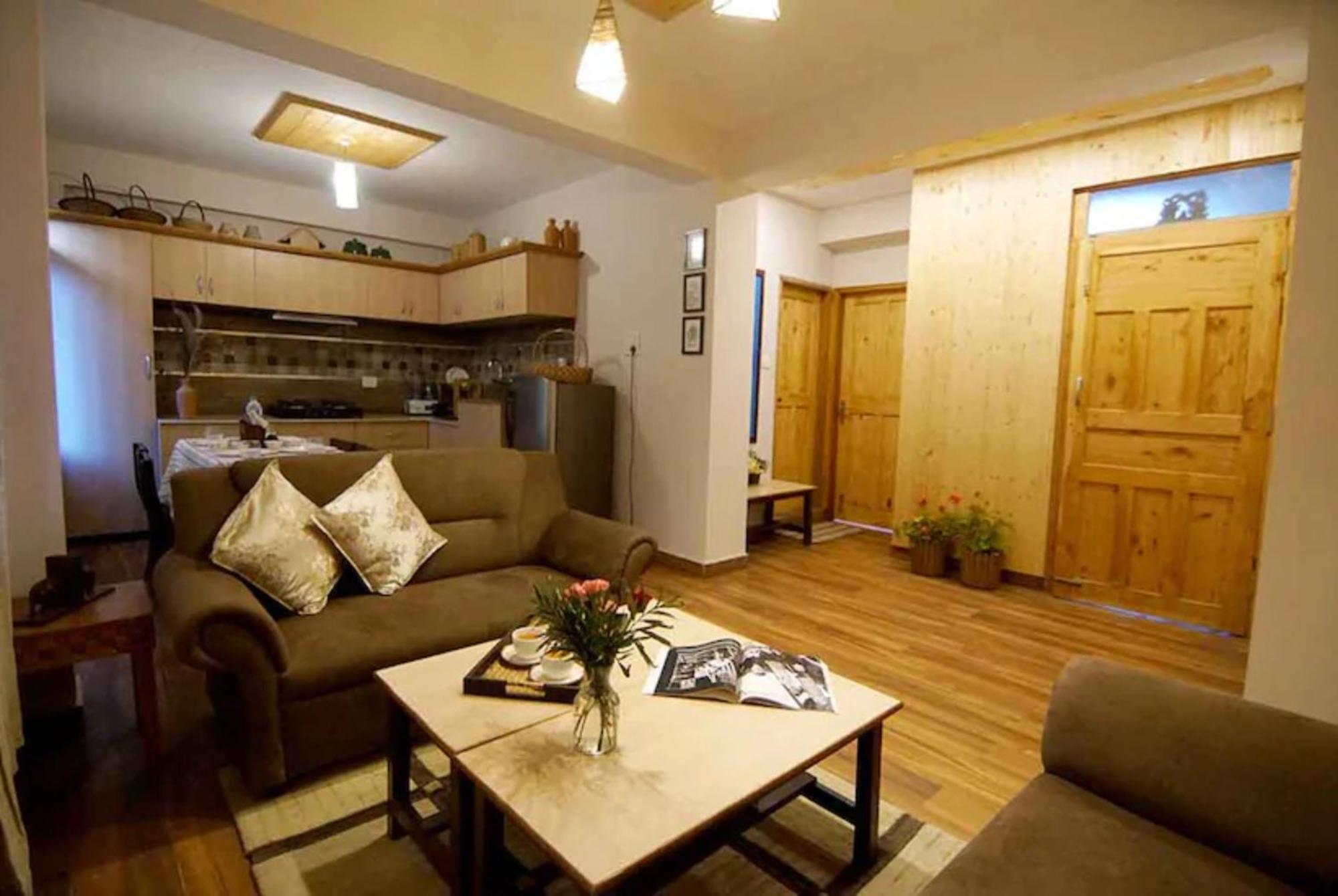 Goroomgo Daddy Guest house