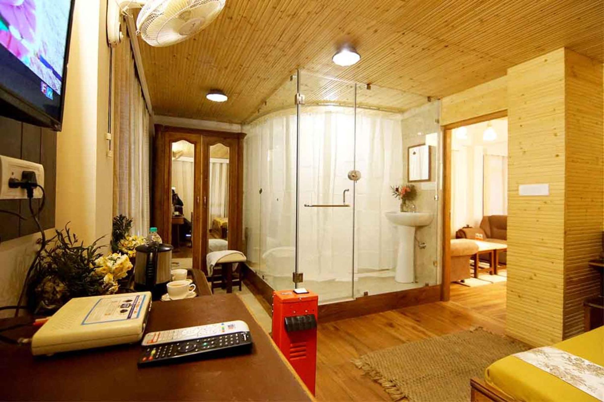 Goroomgo Daddy Guest house 3*