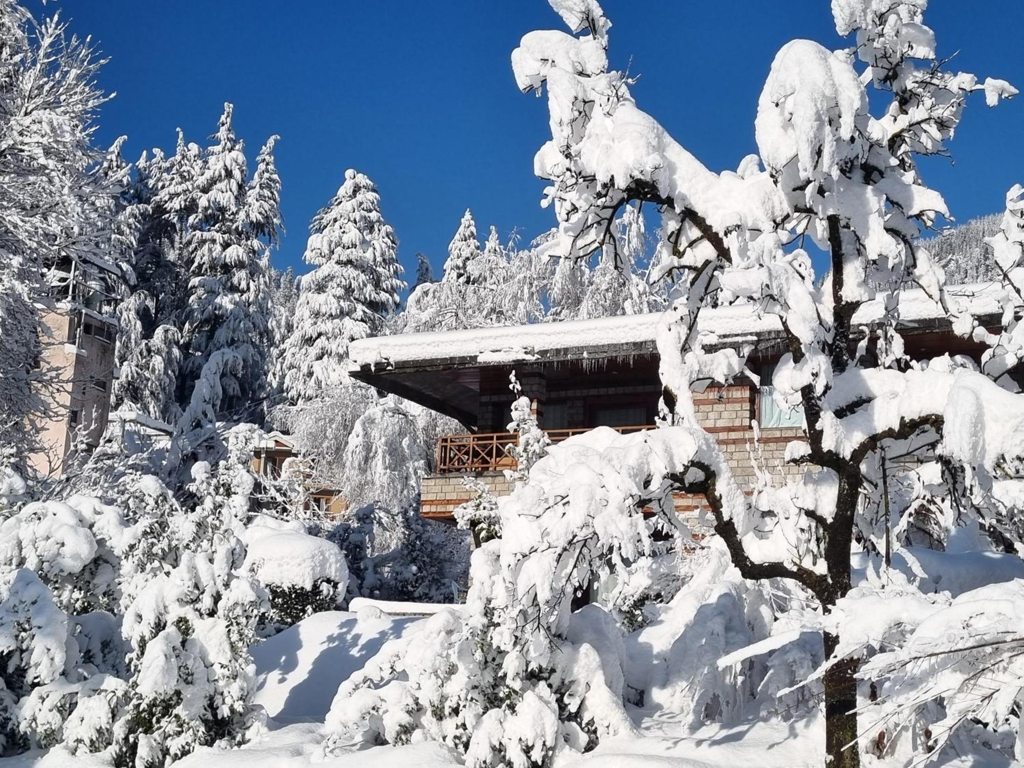 Resort Banon Manali (Himachal Pradesh)