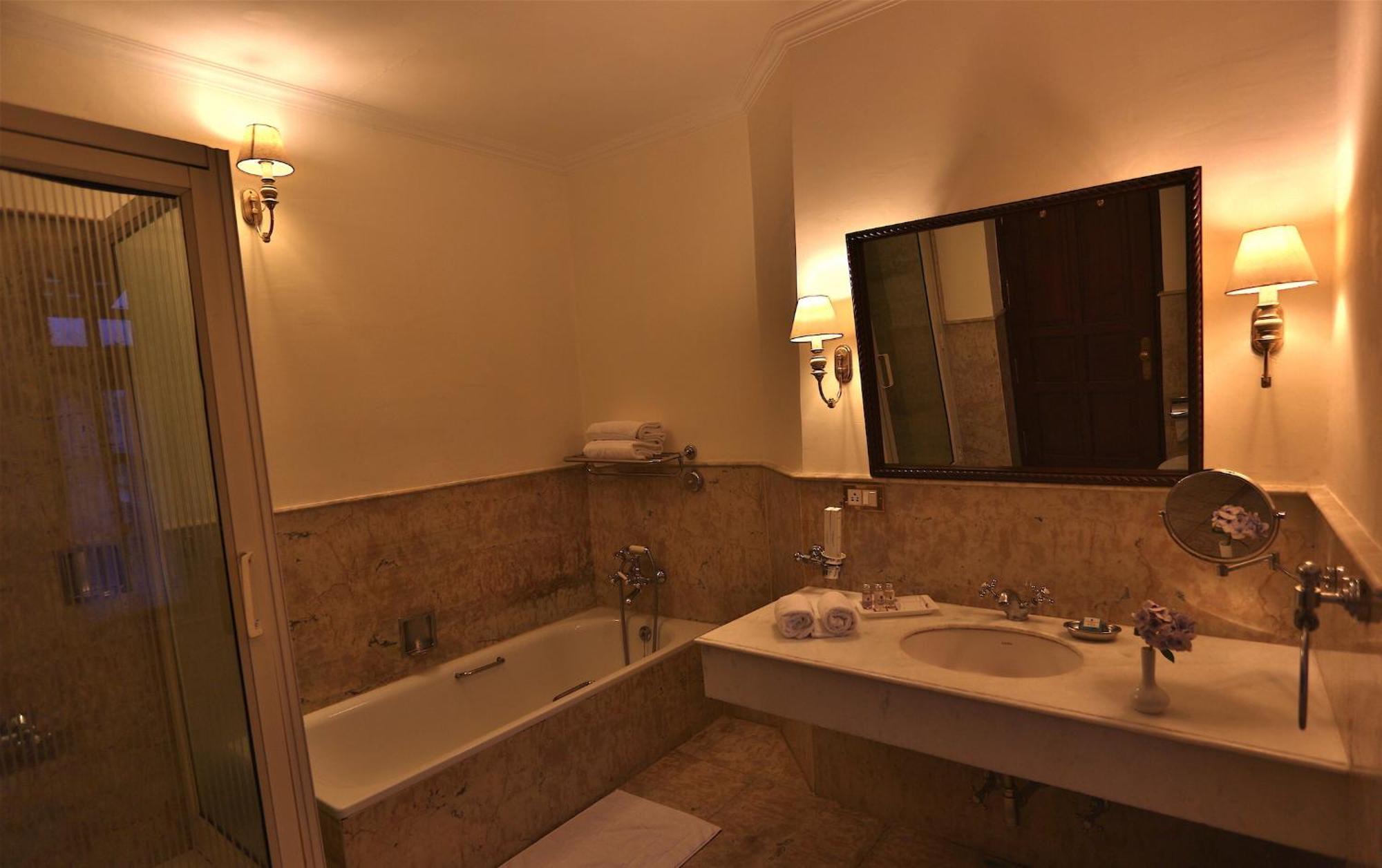 The Himalayan 5* Manali (Himachal Pradesh)
