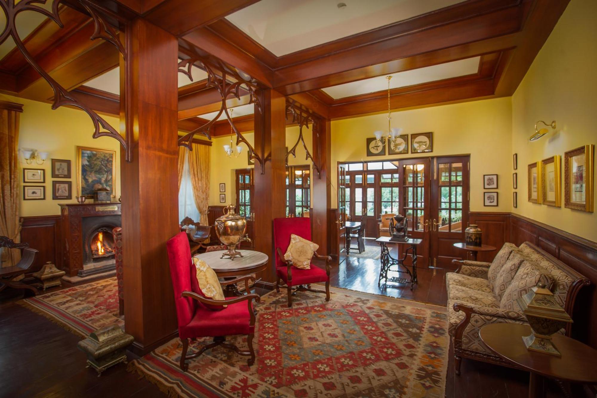 Resort The Himalayan 5*