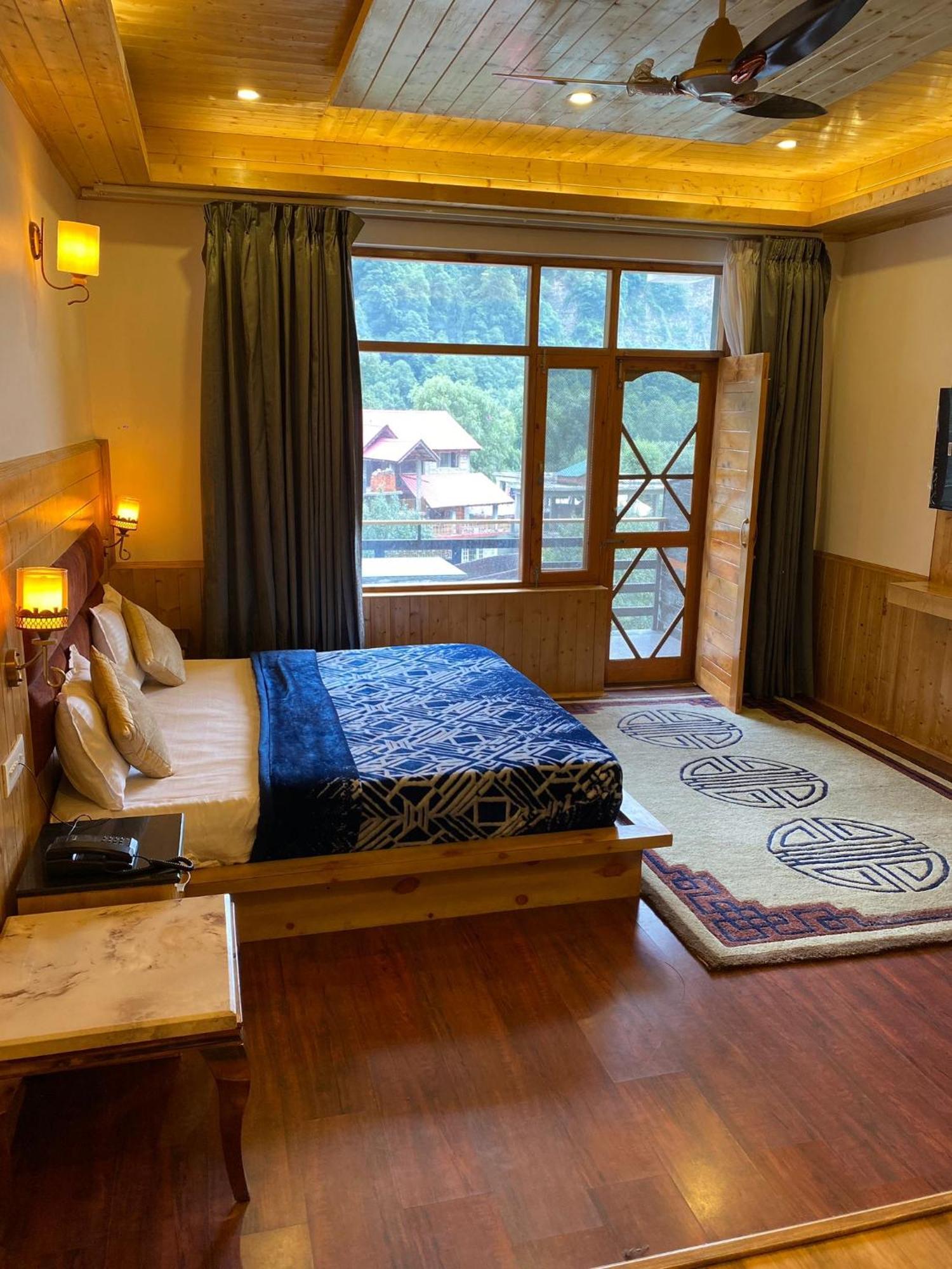 The Kalath House Hotel *