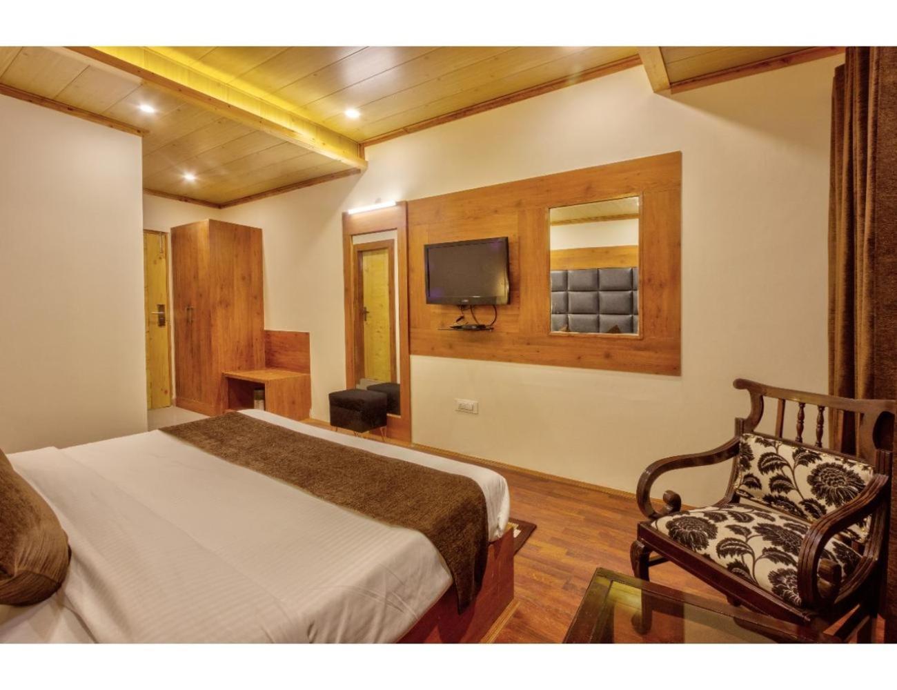 Royal Nest By Terraa Hotels, Manali (Himachal Pradesh)