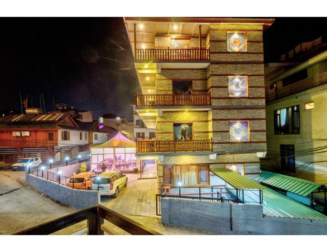 Homestay Royal Nest By Terraa Hotels, Manali (Himachal Pradesh)