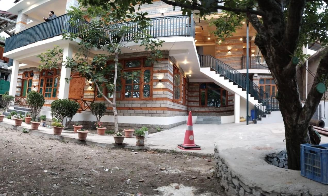 Mylo 4bhk * Manali (Himachal Pradesh)