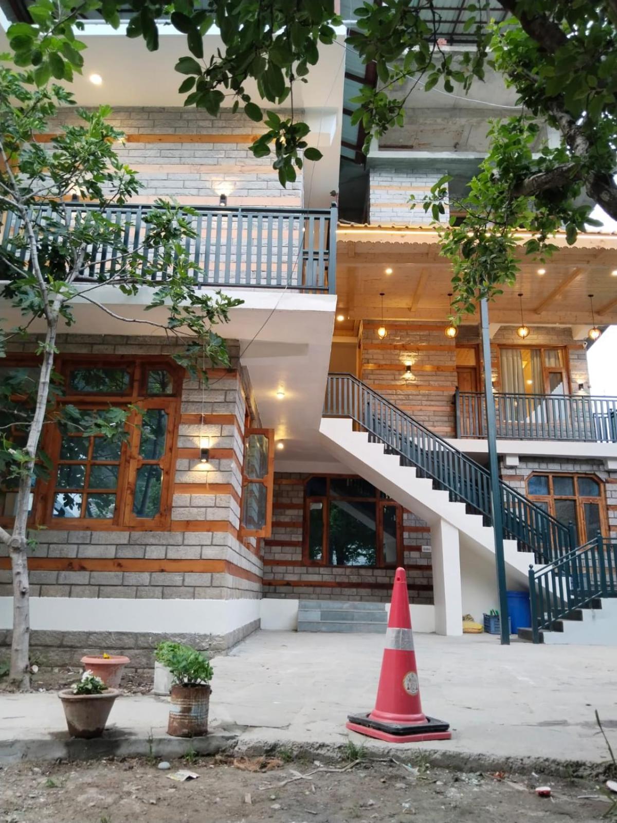 Mylo 4bhk