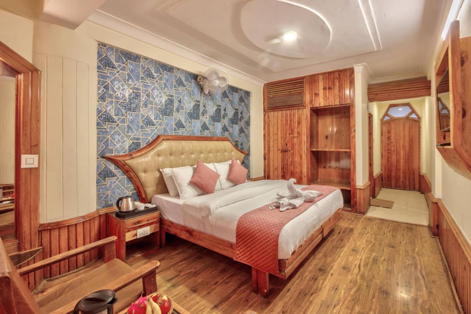 Hotel Ibex Manali (Himachal Pradesh)