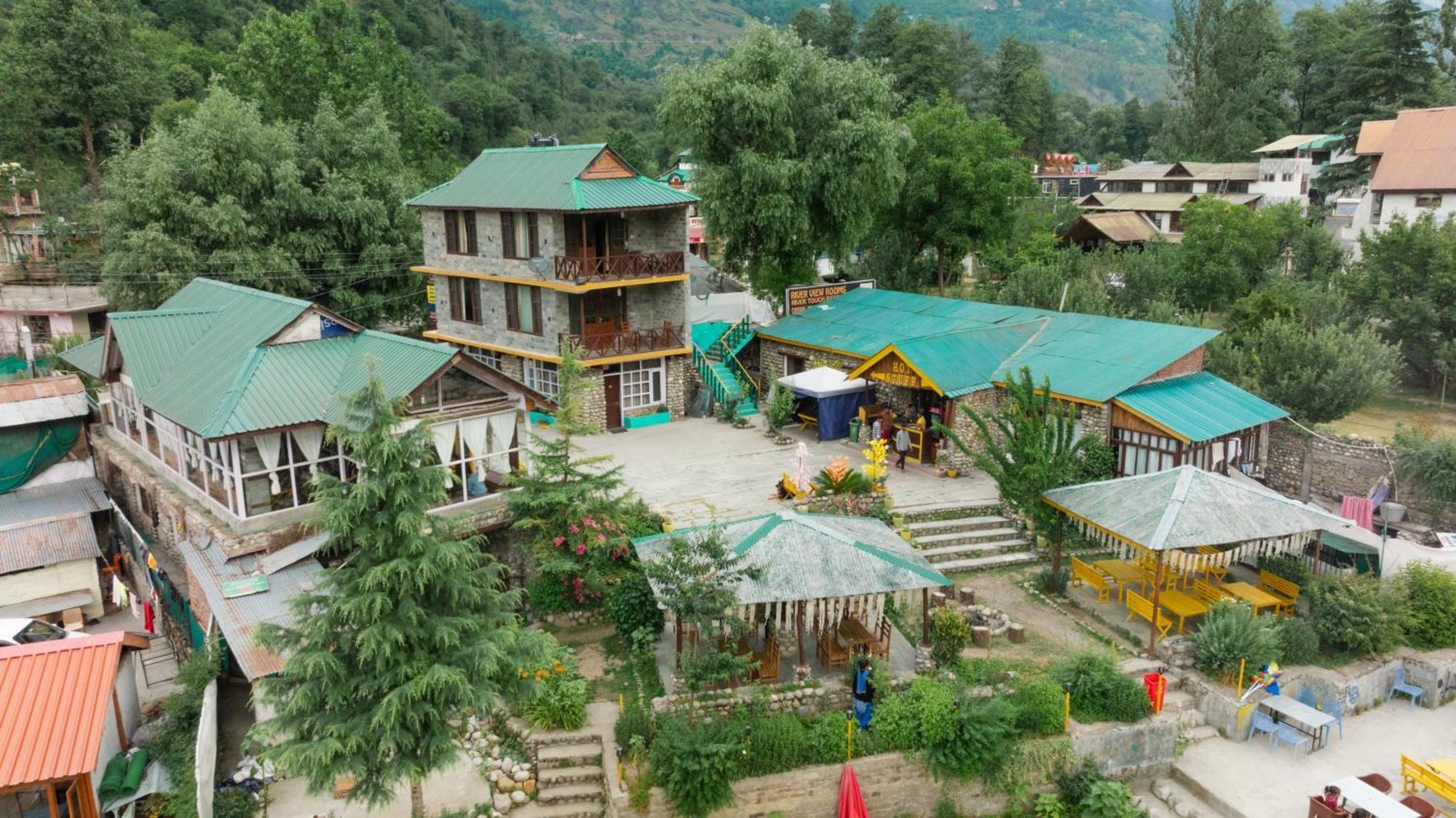 Hot Stuff & Restaurant Riverside Pet Friendly Hotel Manali (Himachal Pradesh)