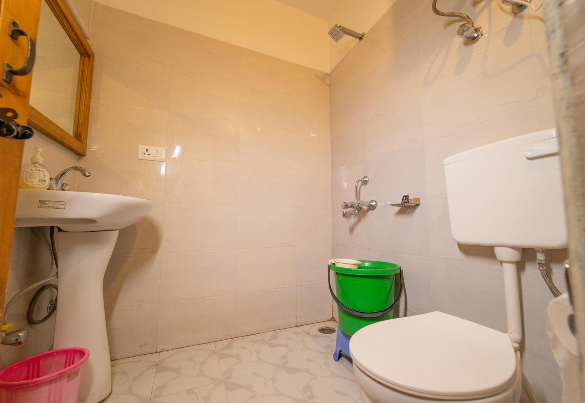 Hot Stuff & Restaurant Riverside Pet Friendly Hotel