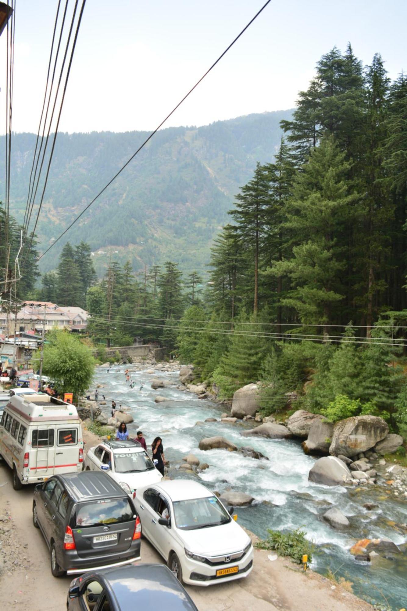 Hotel Neelgiri - Diaries
