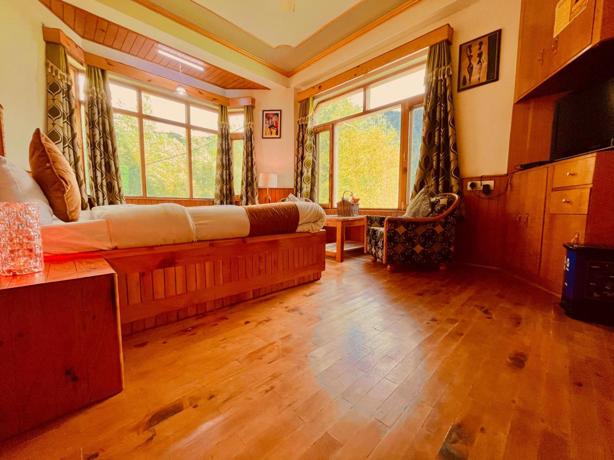The Rama Lodge, - 1,2,3,4 Bedroom Luxury With Mountain View M80910-77717