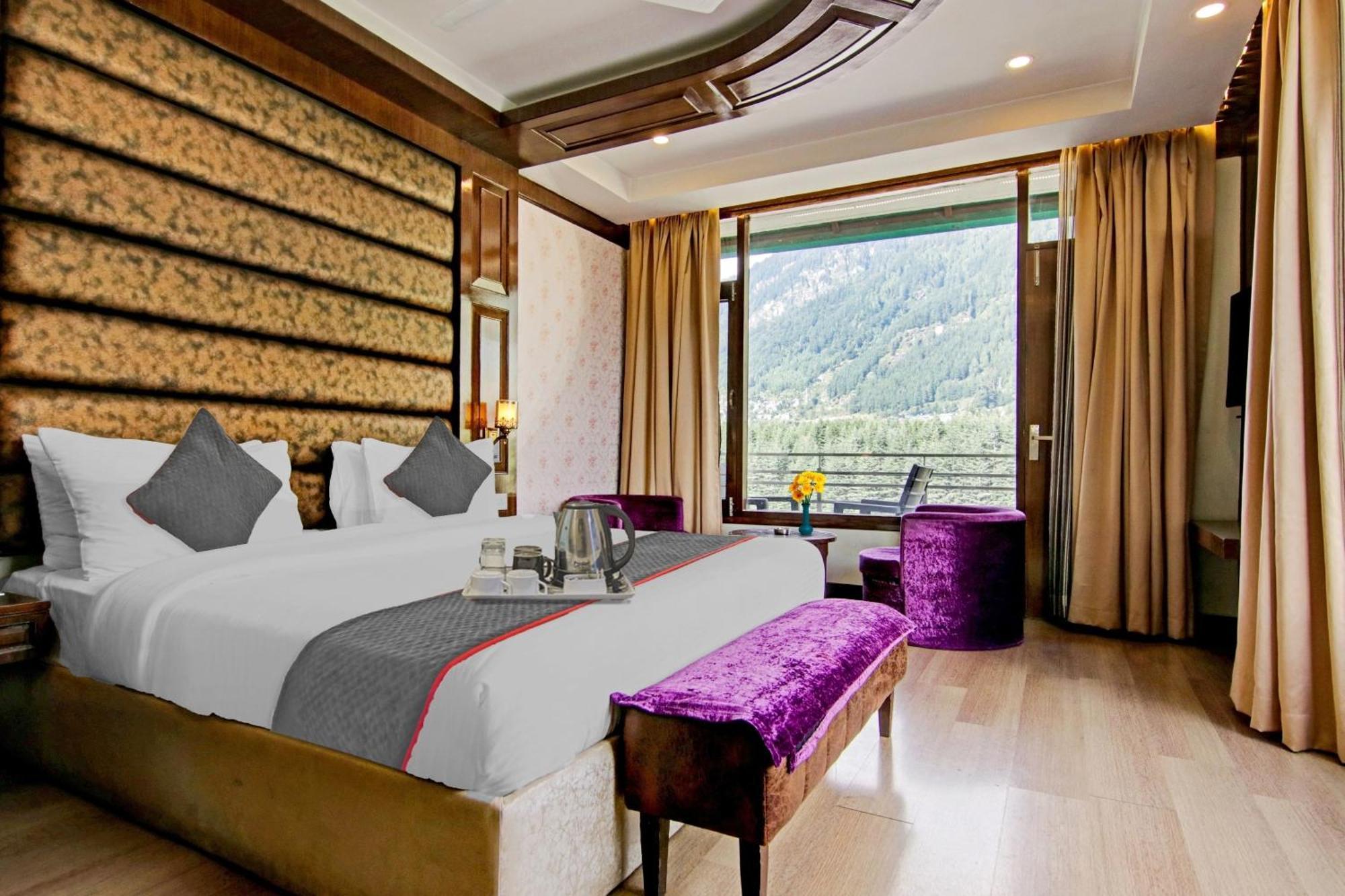 Townhouse Oak Rohtang Heights 4*