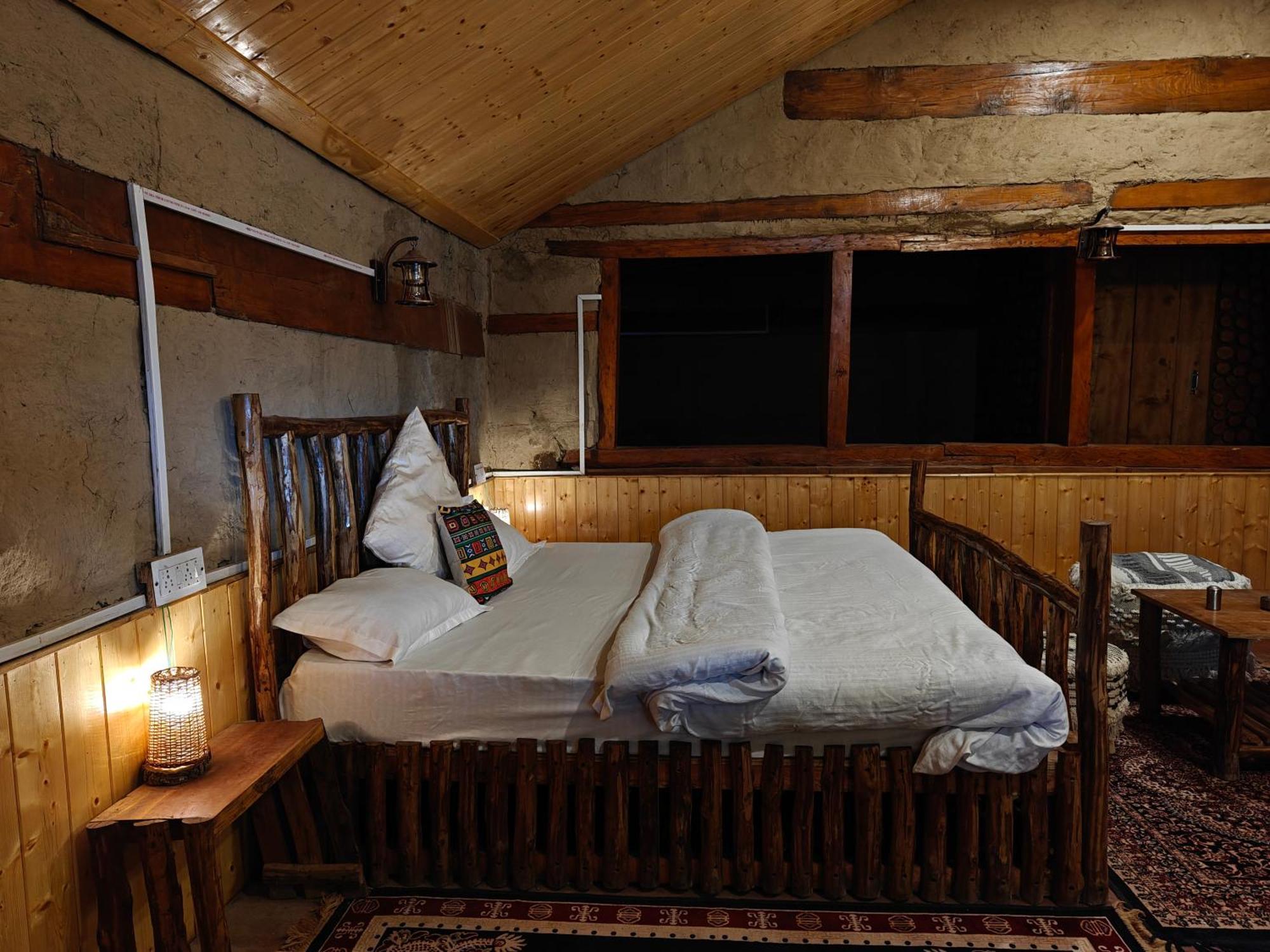 Resort Upepo - The Sky Village Manali (Himachal Pradesh)