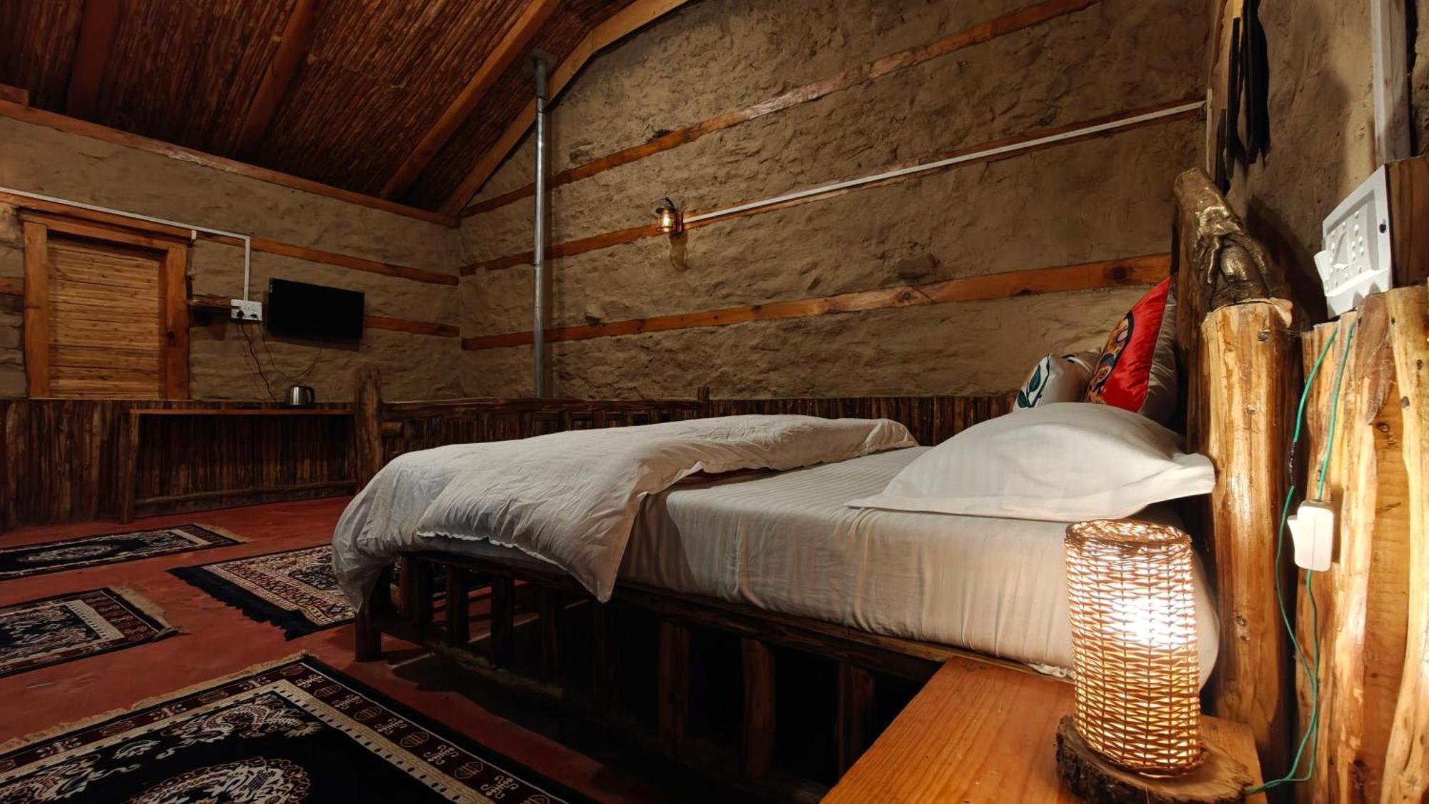 Upepo - The Sky Village 5* Manali (Himachal Pradesh)
