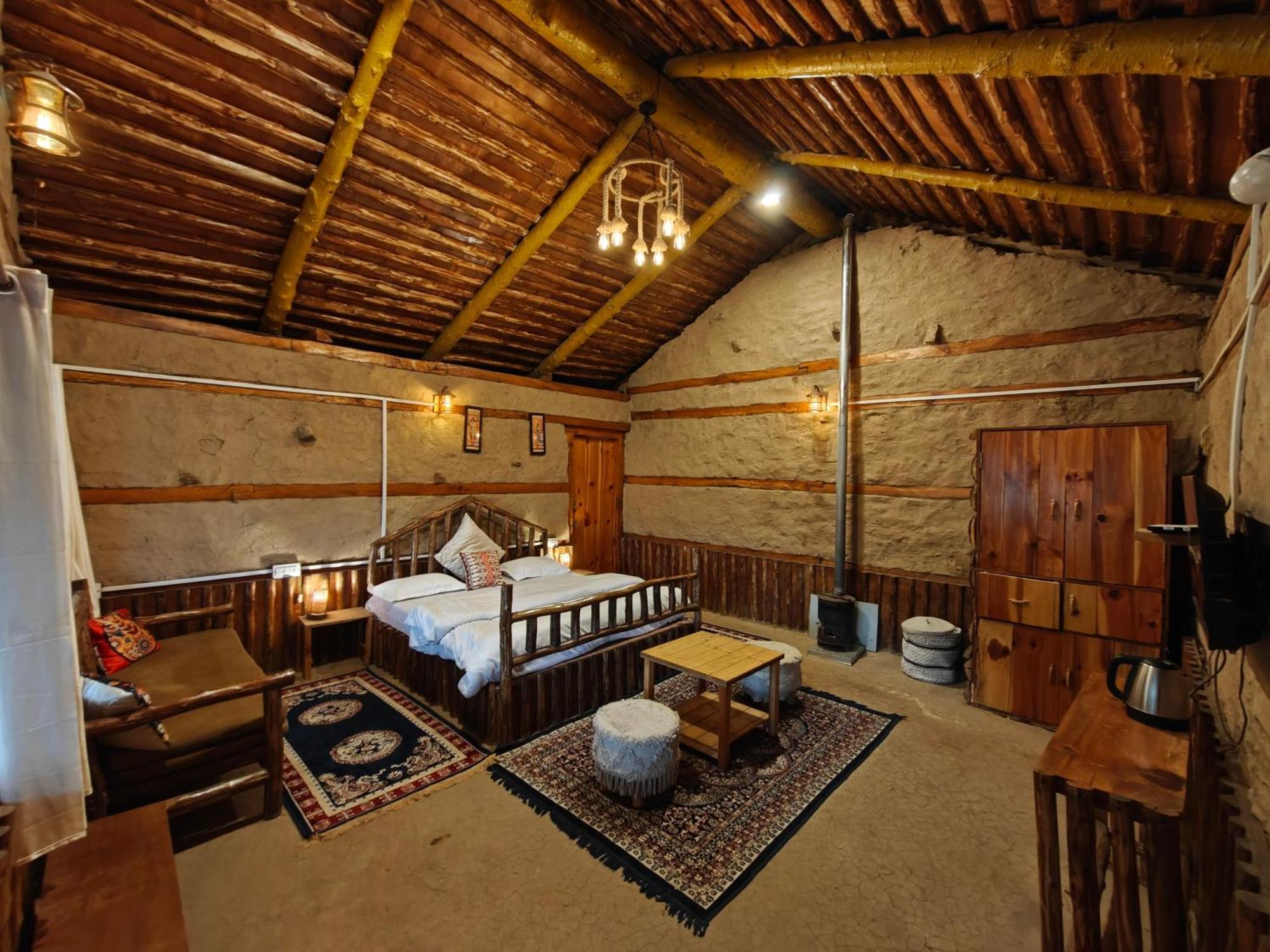 Upepo - The Sky Village 5* Manali (Himachal Pradesh)