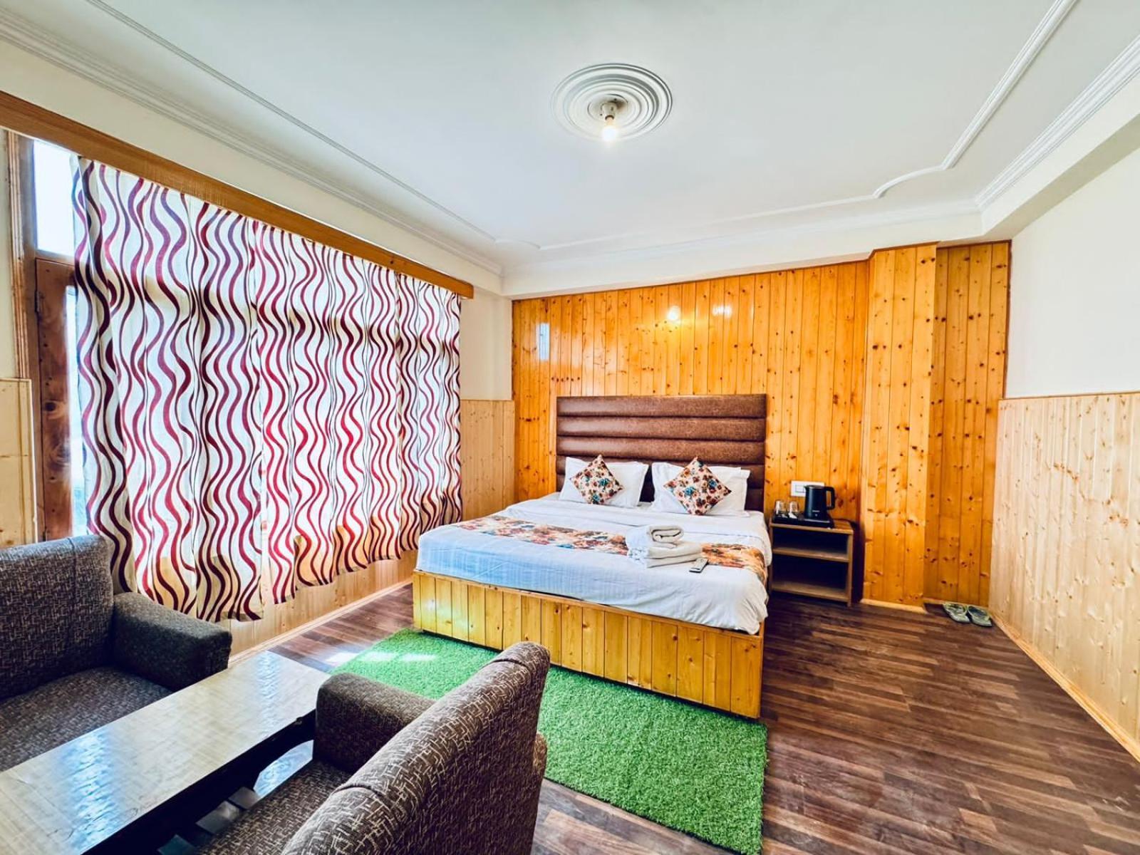 Suraj Retreat 3* Manali (Himachal Pradesh)