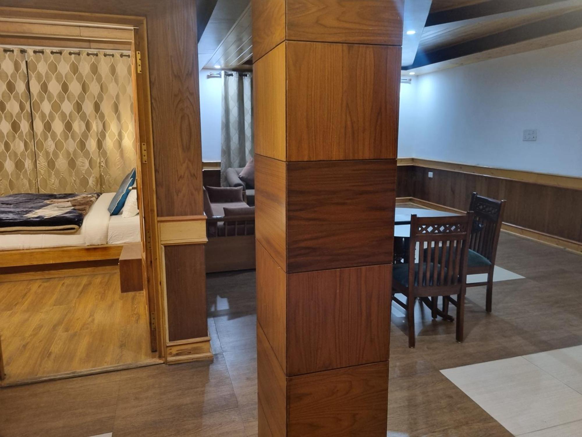 Vivaan The Sunrise Hotel 4*