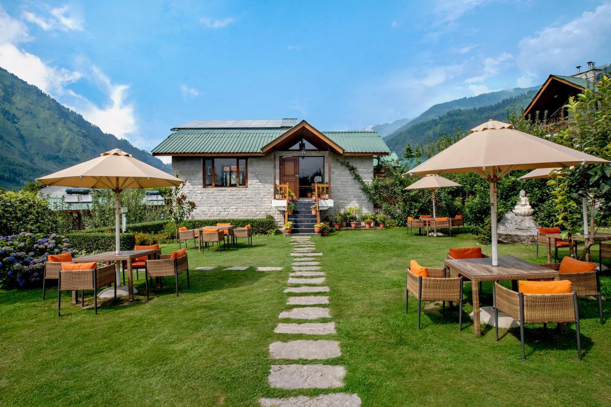 Larisa Resort Manali 5* Manali (Himachal Pradesh)