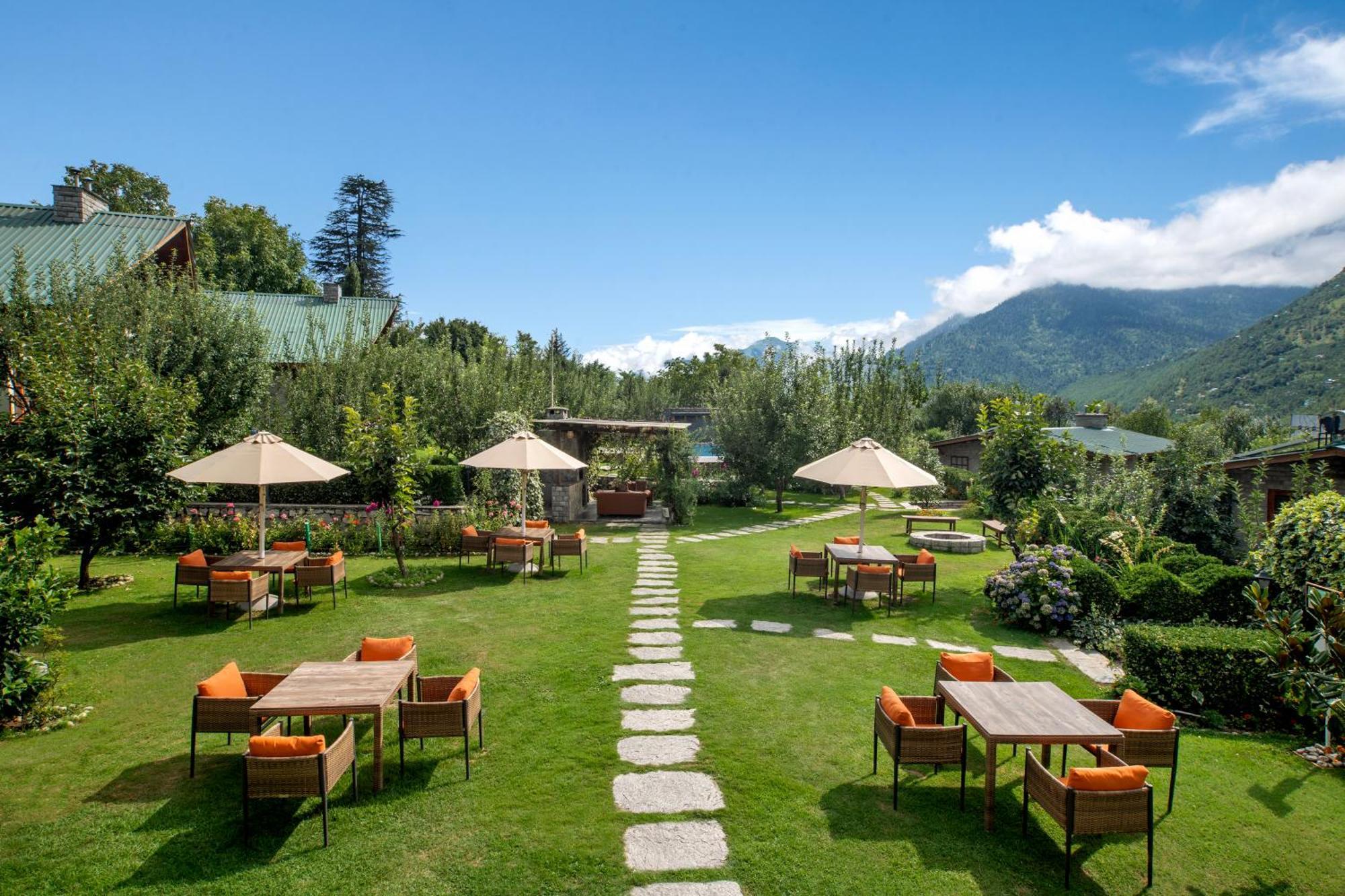Resort Larisa Resort Manali