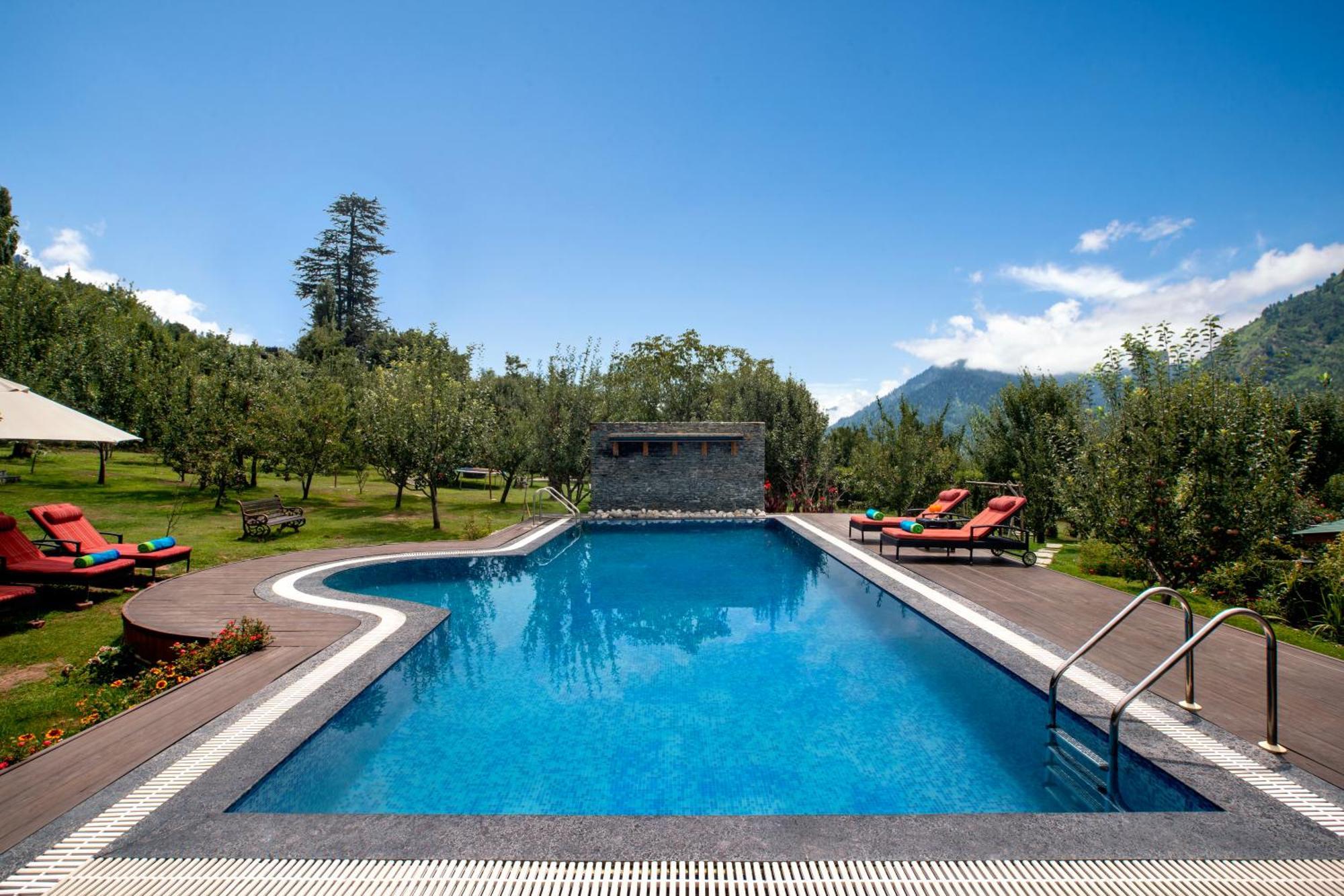 Larisa Resort Manali Resort 5*