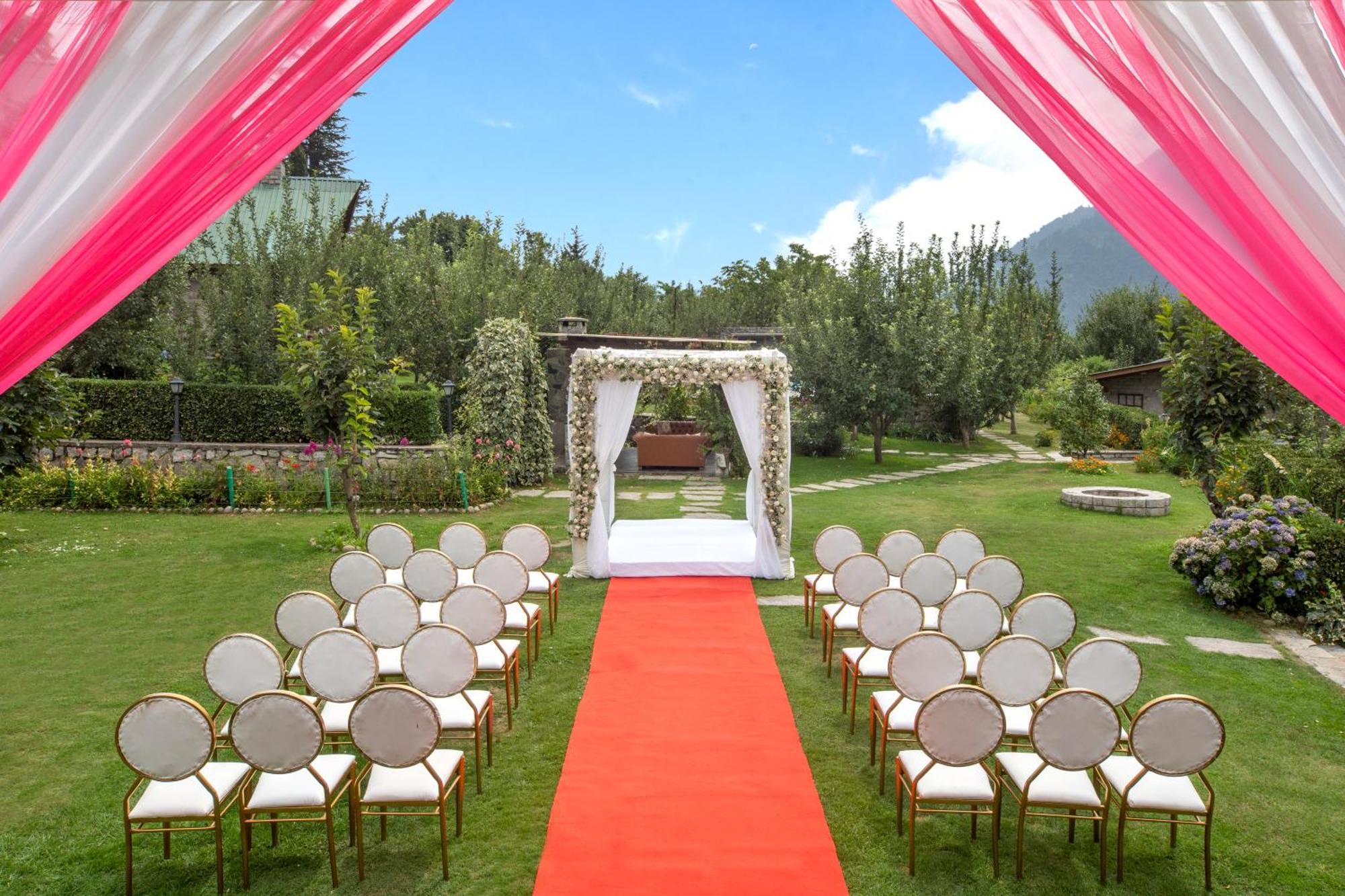 Larisa Resort Manali