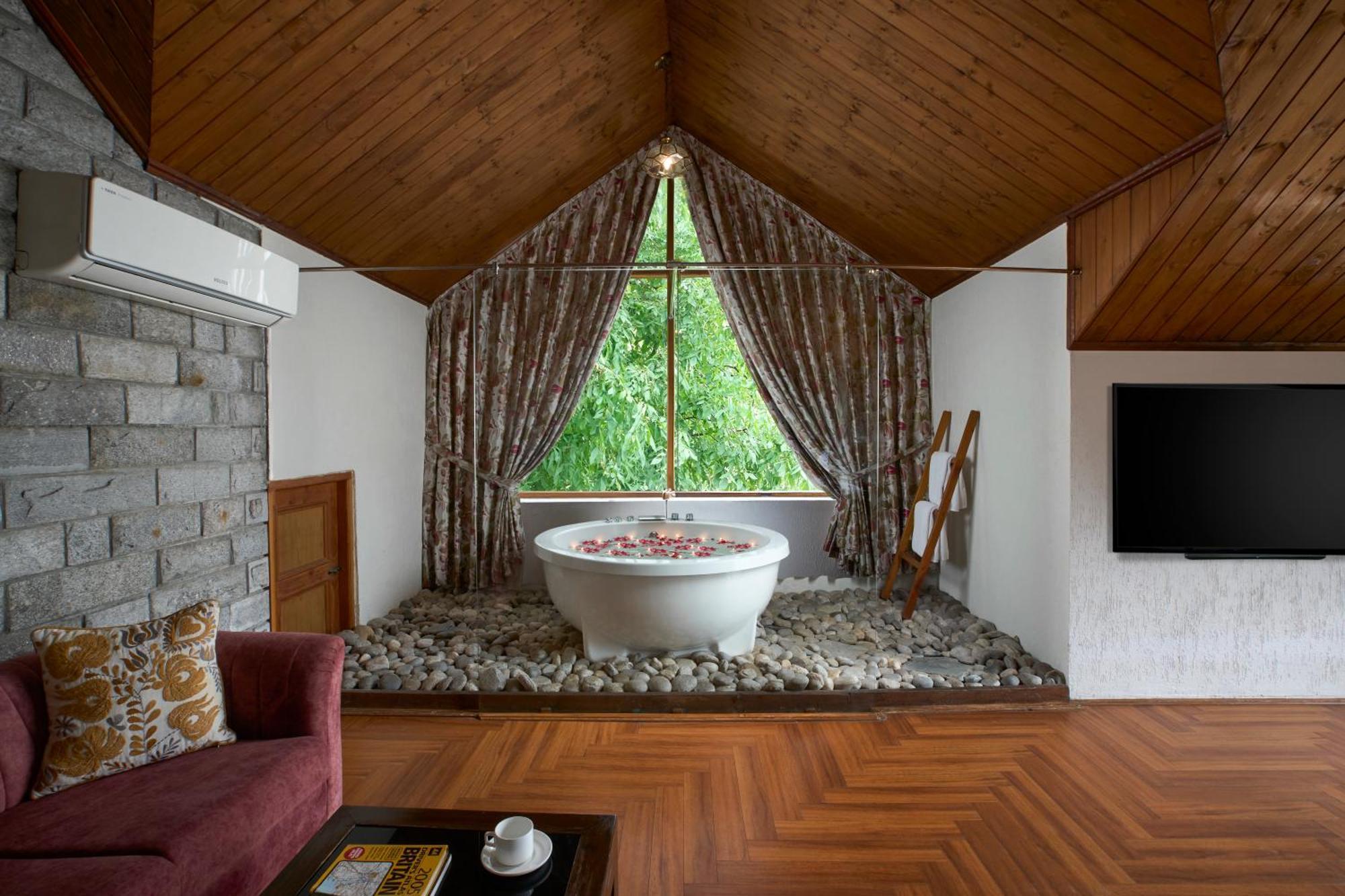 Resort Larisa Resort Manali 5*