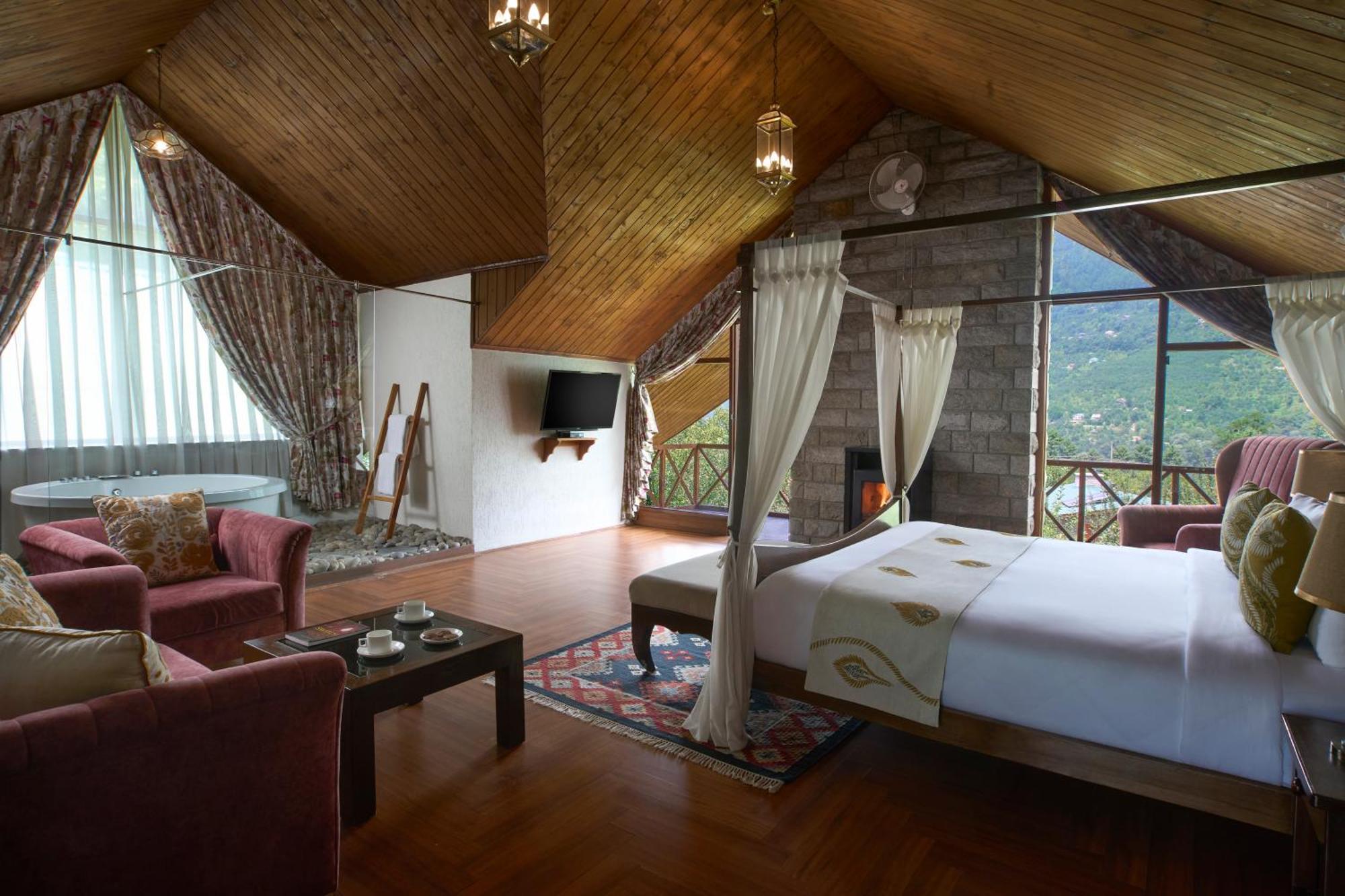 Larisa Resort Manali Resort Manali (Himachal Pradesh)